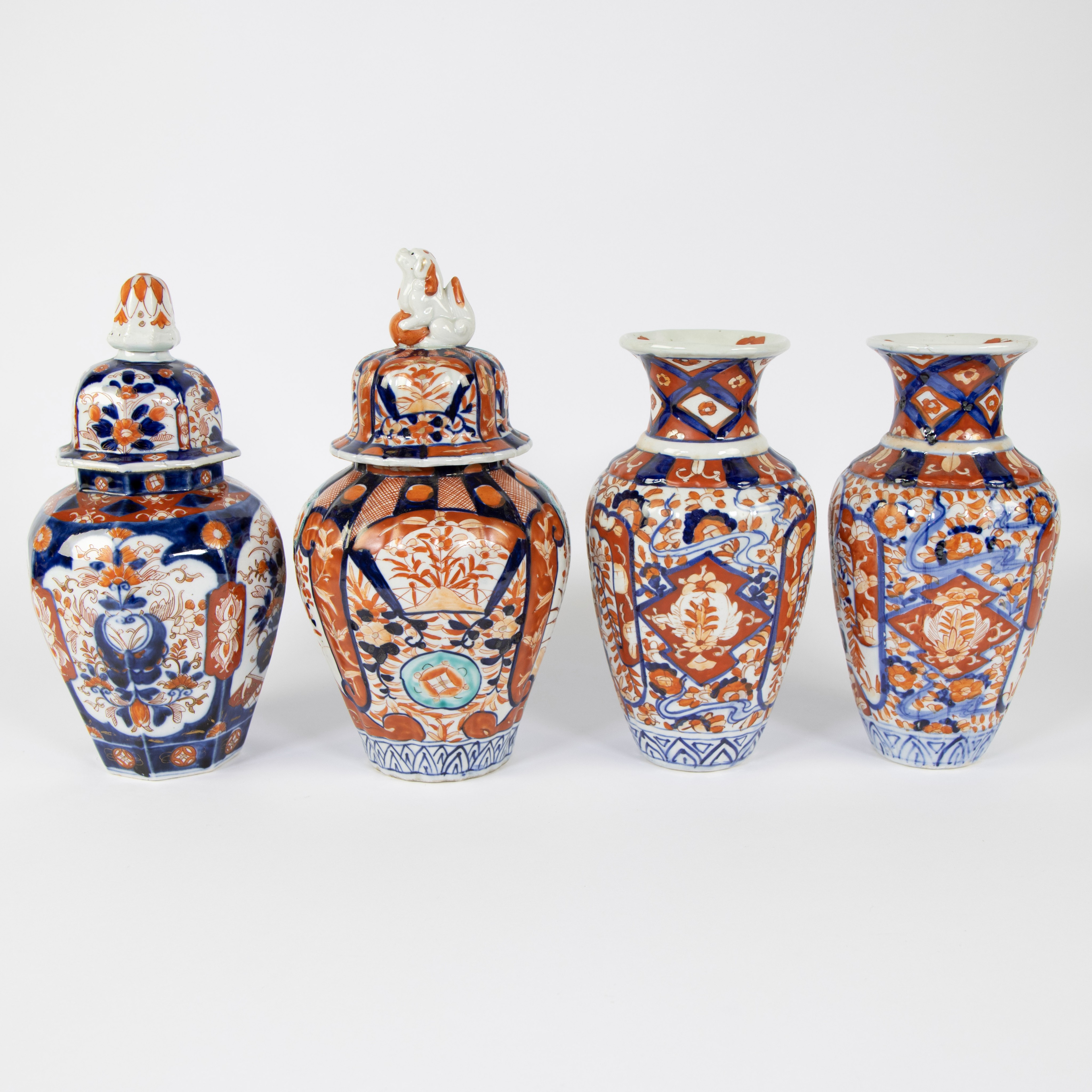 Pair of Japanese Imari vases and 2 lidded vases, 19th century