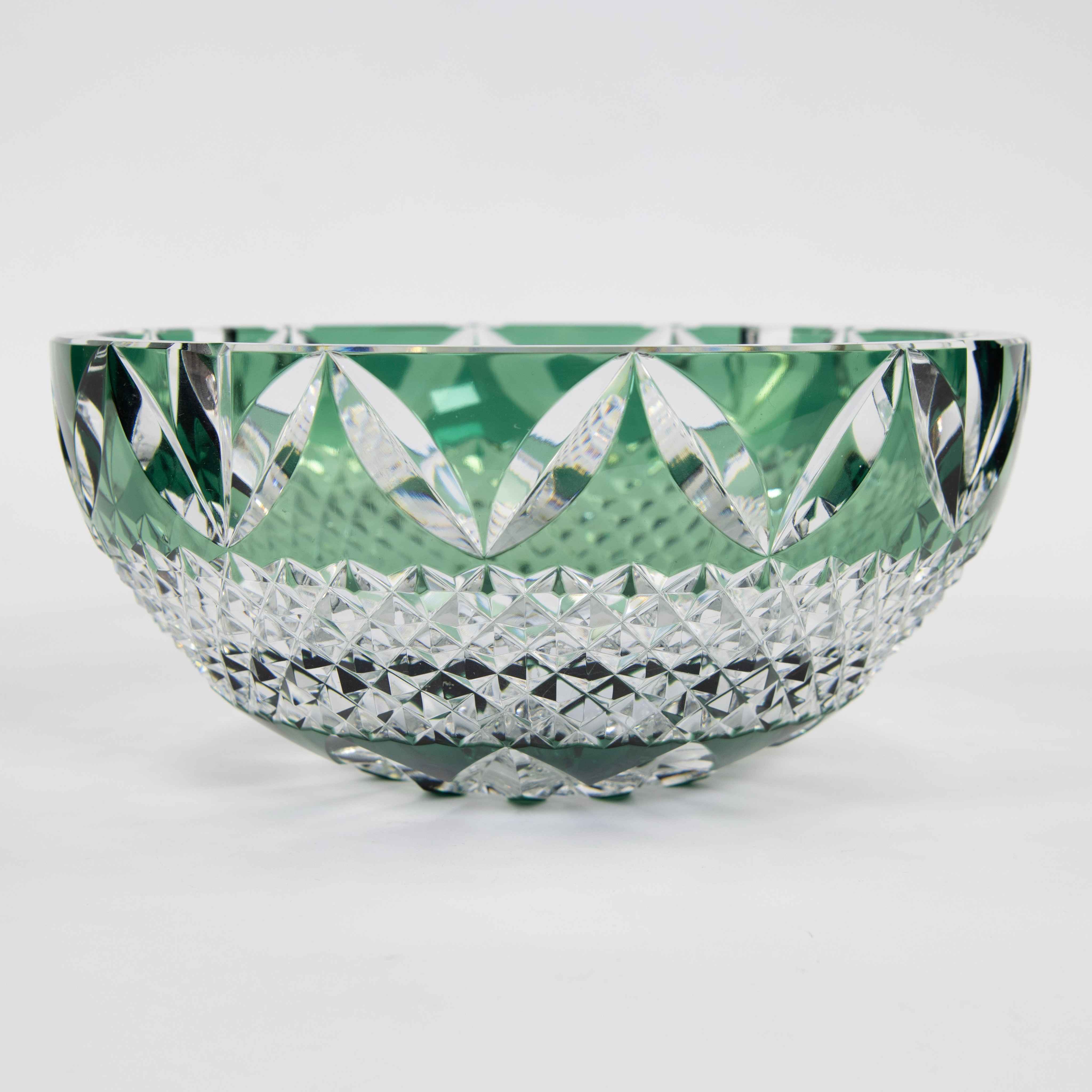 Val Saint Lambert colorless and light green cut crystal bowl with diamond cut decor , signed - Image 3 of 6