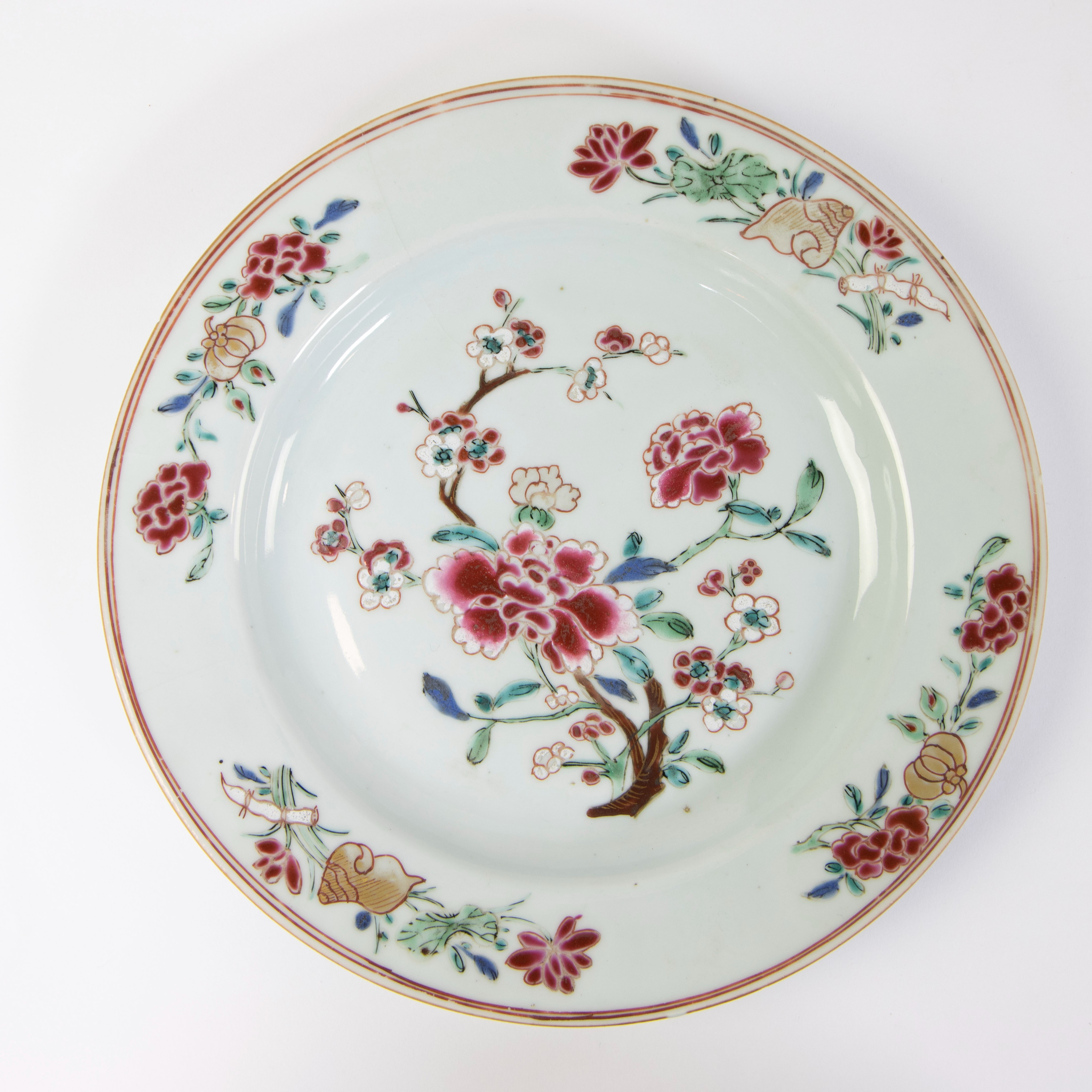 Lot of 5 Chinese famille rose plates, 18th century - Image 2 of 18