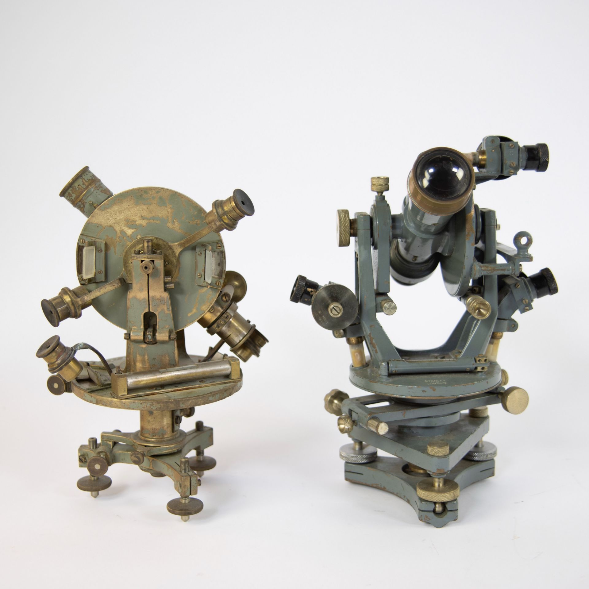 Two topographical instruments in bronze Stanley London and A. Berthelémy Ponthus - Le petit Paris - Image 3 of 6