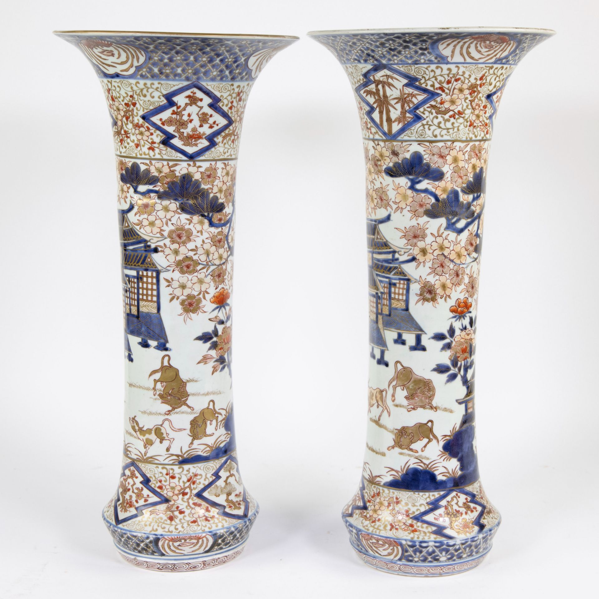 Pair of Japanese Imari vases Meiji period - Image 2 of 8