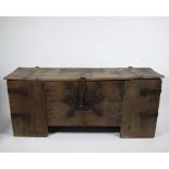 Gothic chest in oak with wrought iron lock