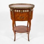 Collection of 2 side tables Style Louis XVI with medallions, bronze fittings and upright openwork ed