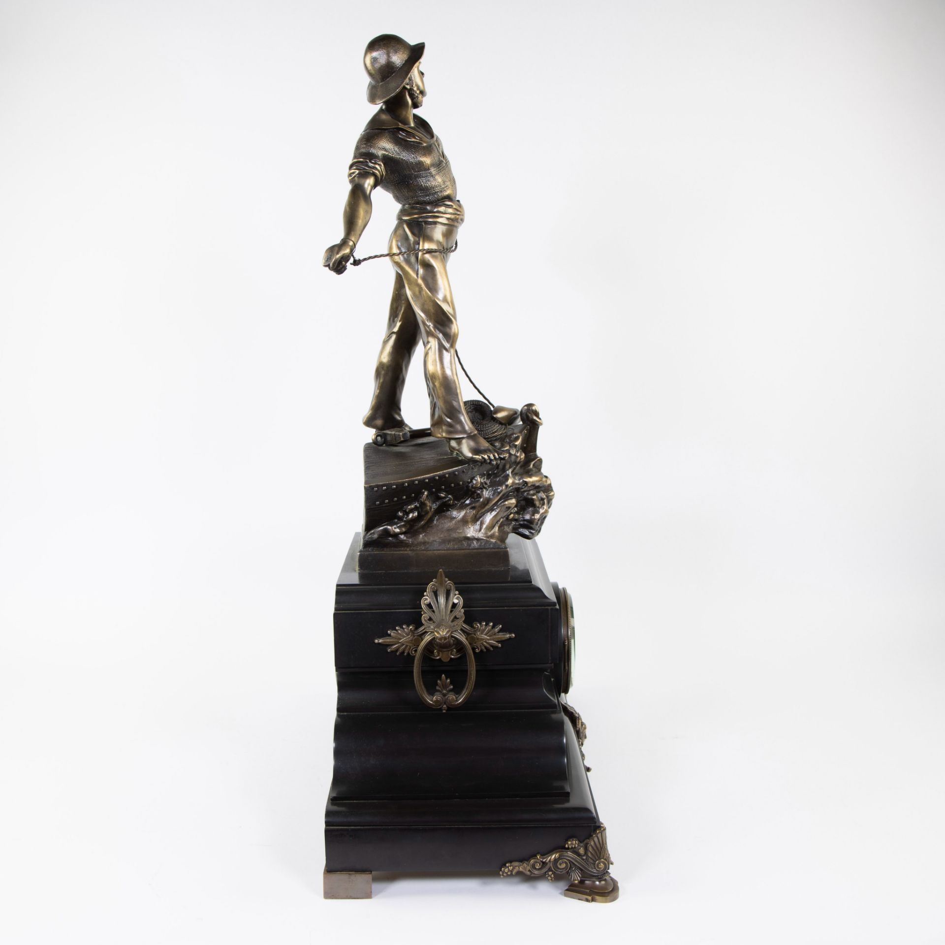 Marble clock with sculpture in spelter "Secours" 19th century by Arthur WAAGEN, signed - Image 7 of 7