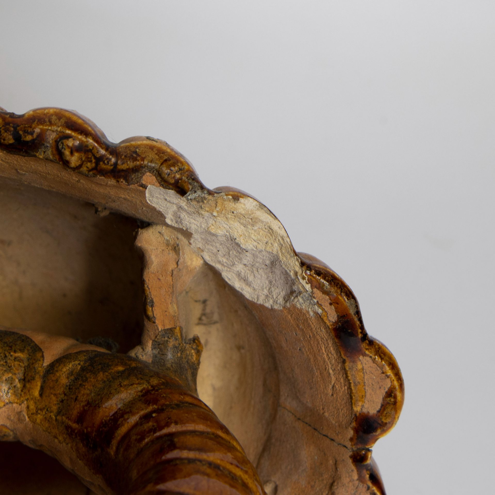 Pair of Vietnamese Foo dogs in glazed earthenware - Image 6 of 6