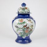 Chinese lidded vase famille verte decorated with birds of paradise and flowers, 19th century