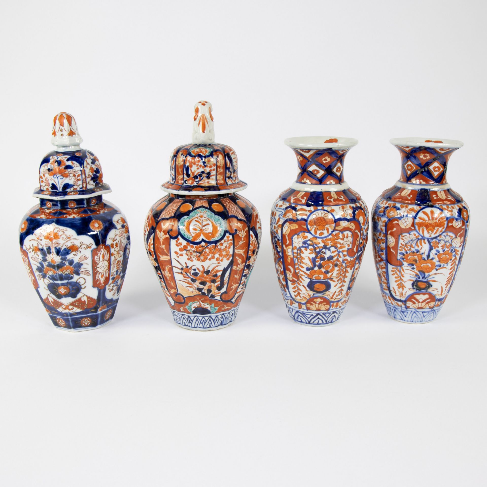 Pair of Japanese Imari vases and 2 lidded vases, 19th century - Image 2 of 6
