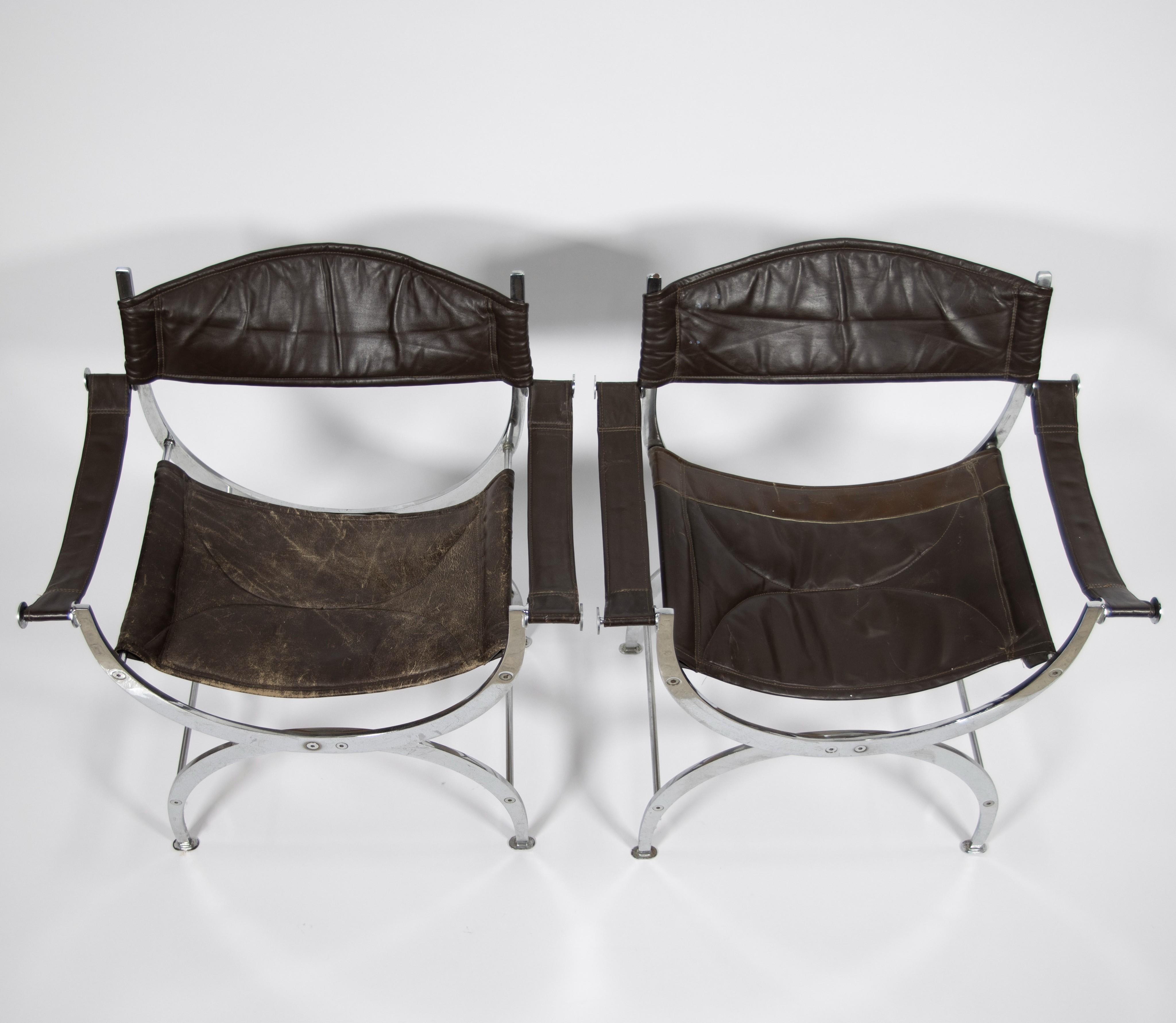 Pair of vintage leather and chromed metal curules chair 1970s - Image 3 of 3