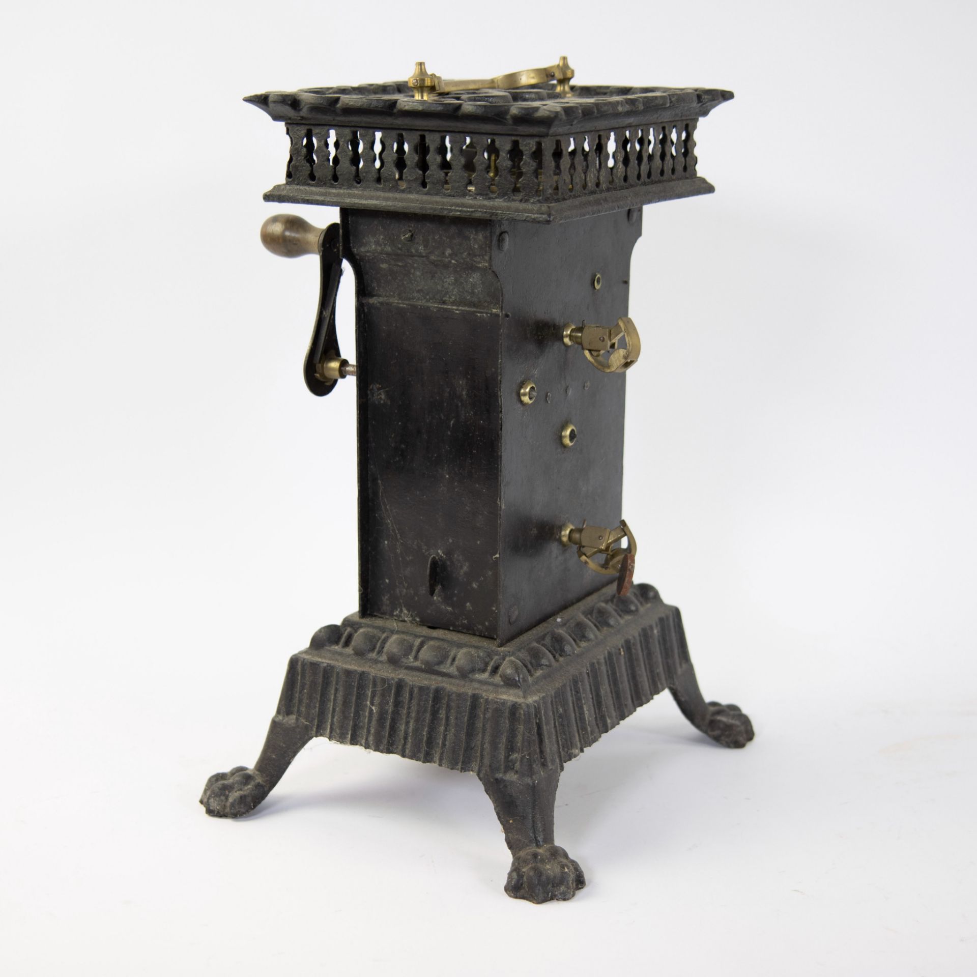 Lot miscellaneous: cast iron rotisserie with clock France circa 1890, Demon King Birmingham lantern, - Image 6 of 6