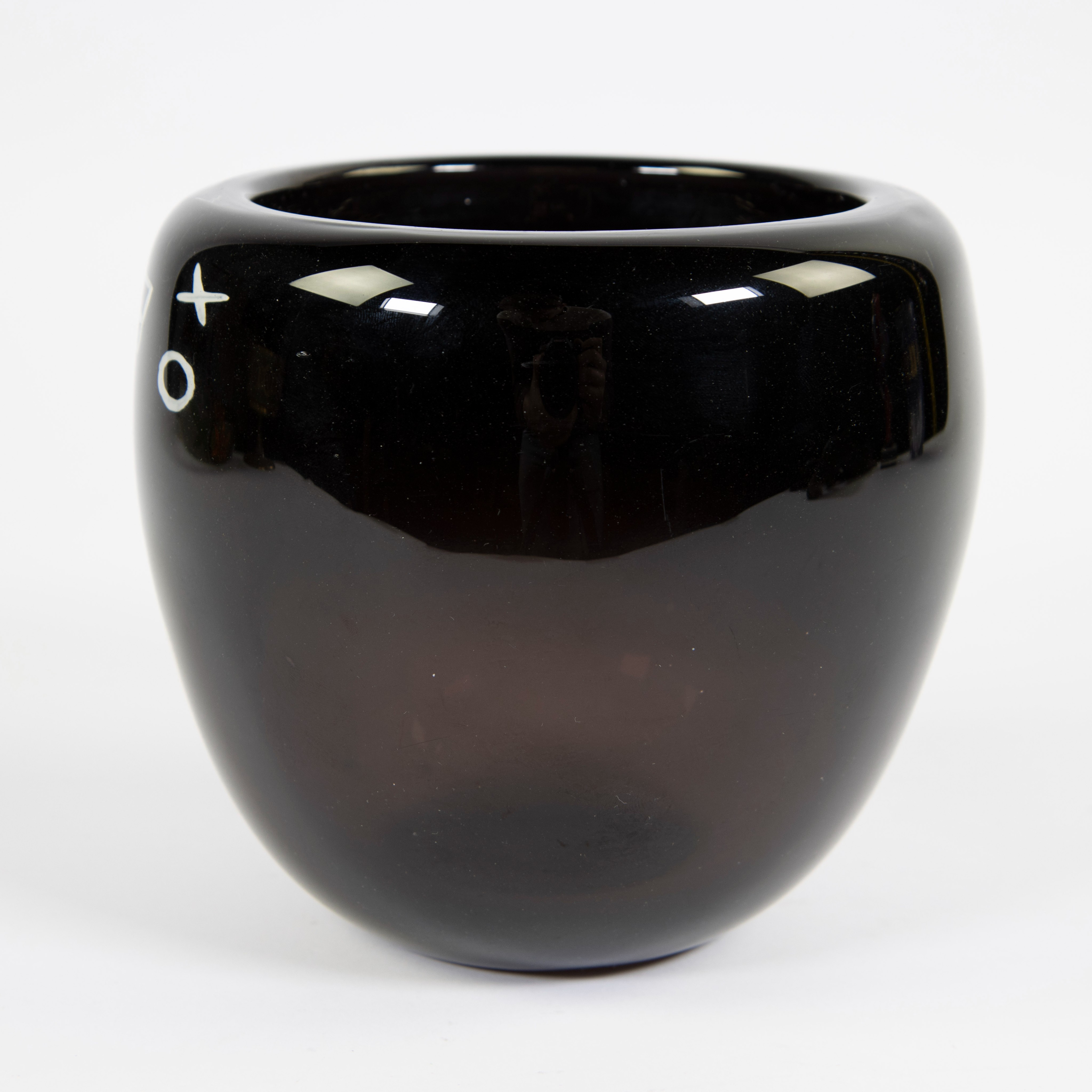 Koen VANDERSTUKKEN (1964), black modernist glass vase, signed and dated '91 - Image 2 of 5