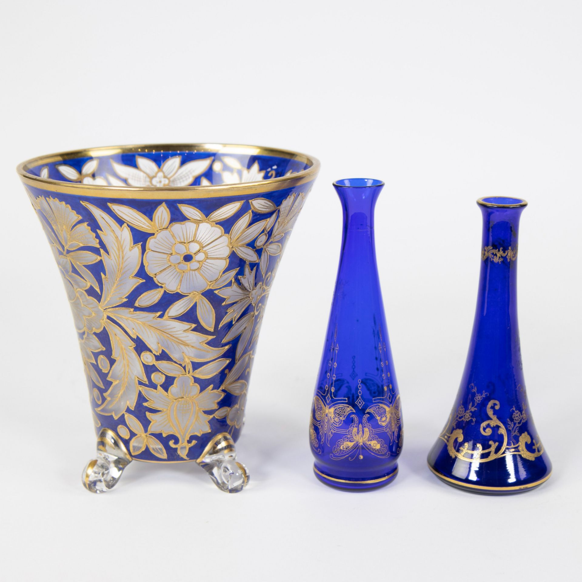 Val Saint Lambert Art Nouveau vase (2) blue with finely decorated decor and 19th century coupe with - Image 2 of 5