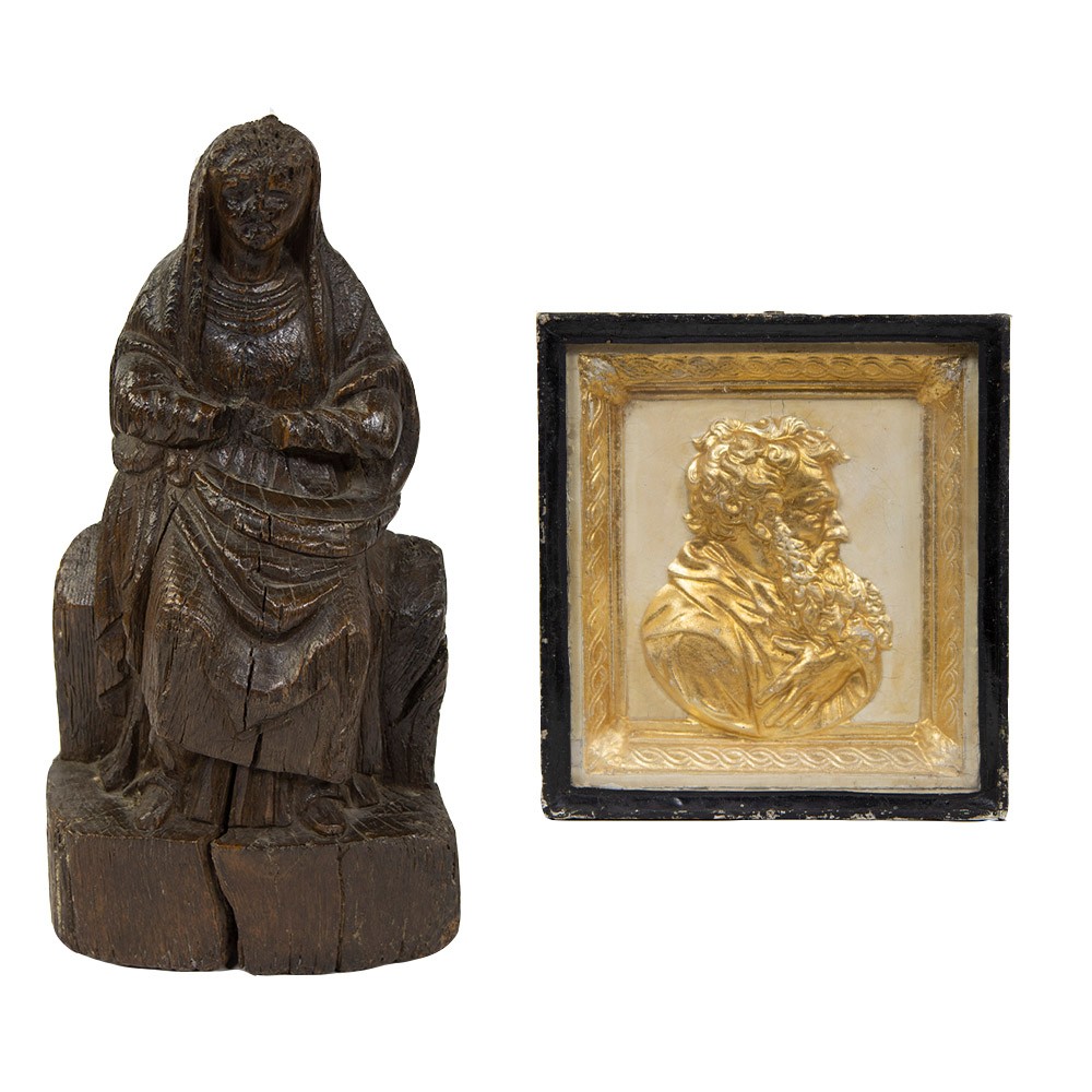 Oak Holy statue, Gotic style, presumably circa 1500 and frame with gilded figure of a Saint