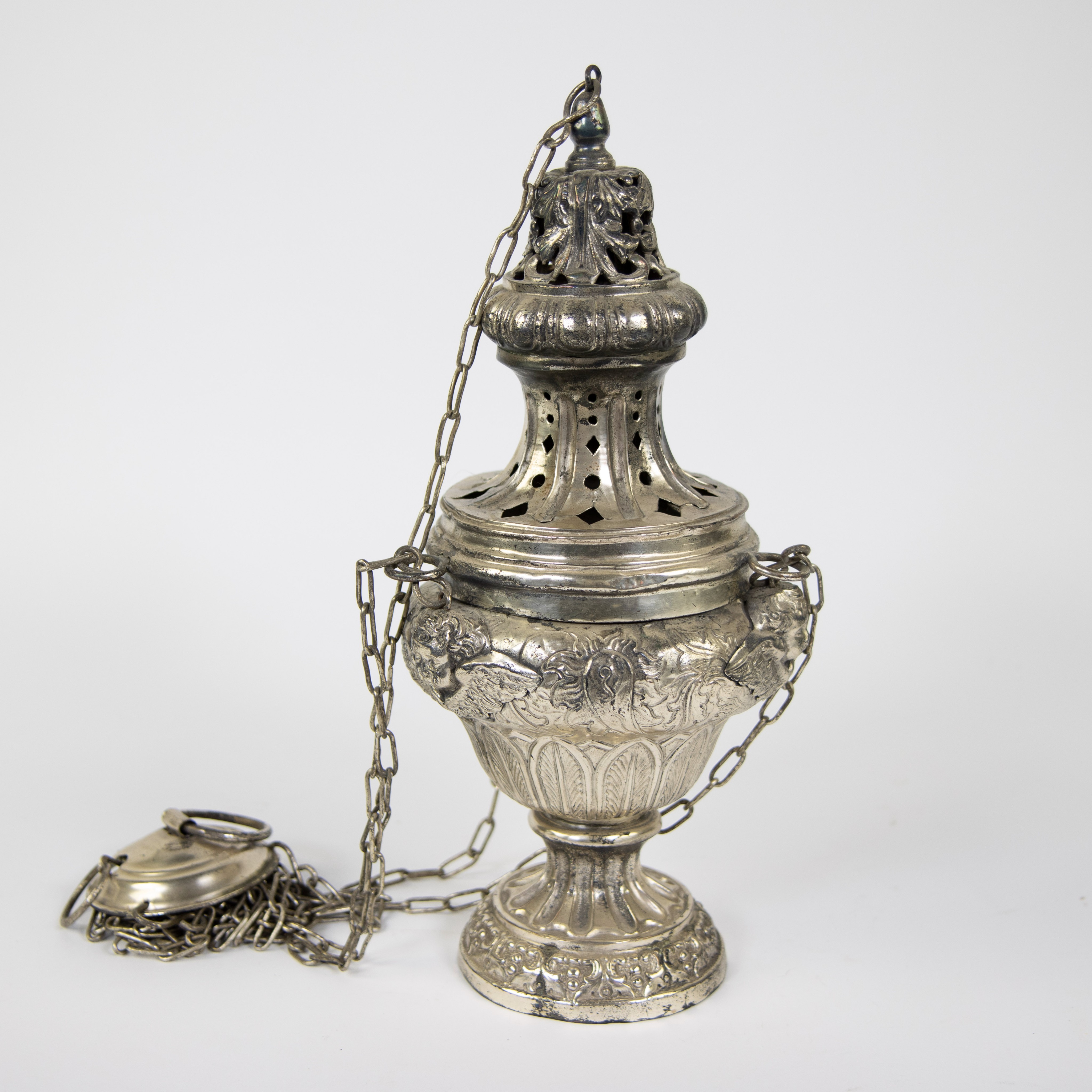 Silver plated incense burner finely embossed with leaf motifs, 19th century - Image 3 of 4