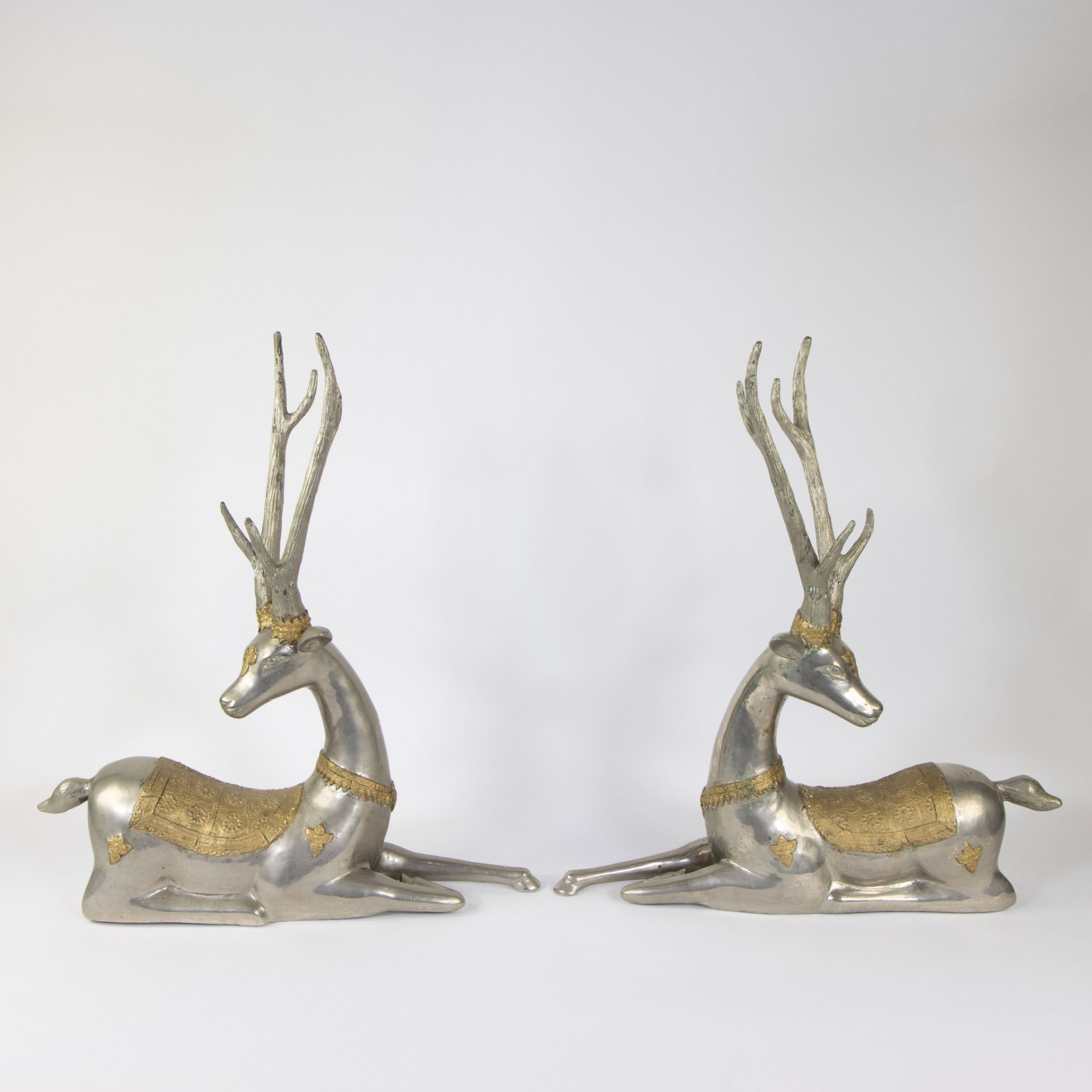 Pair of silver-plated and gilded deer in brass - Image 5 of 5