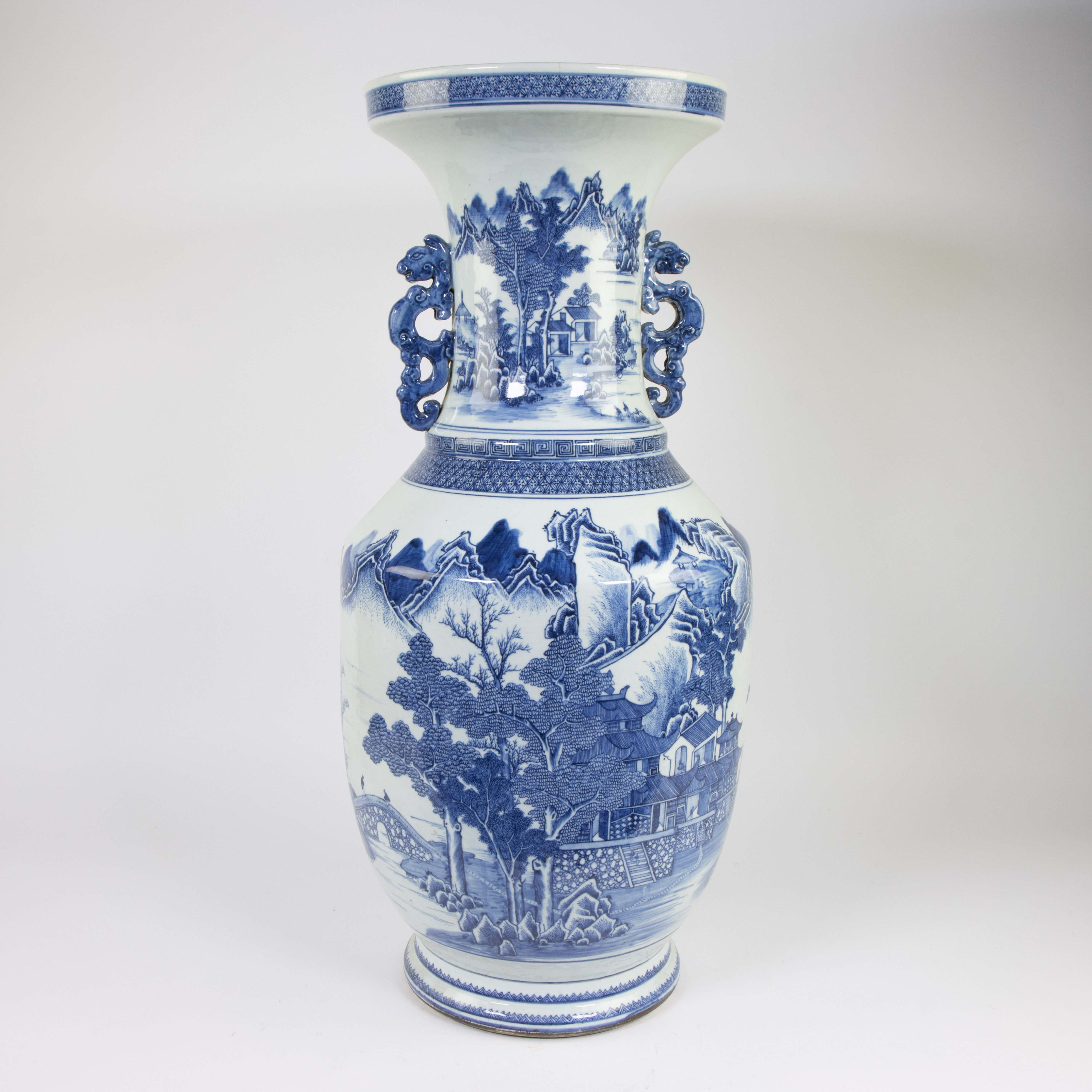 Large Chinese vase blue/white with floral mountain decor, late 19th century