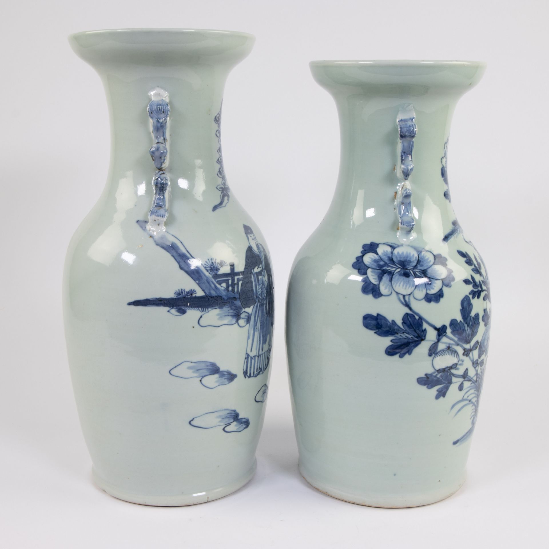 Lot of 2 Chinese celadon vases, late 19th century - Bild 4 aus 6