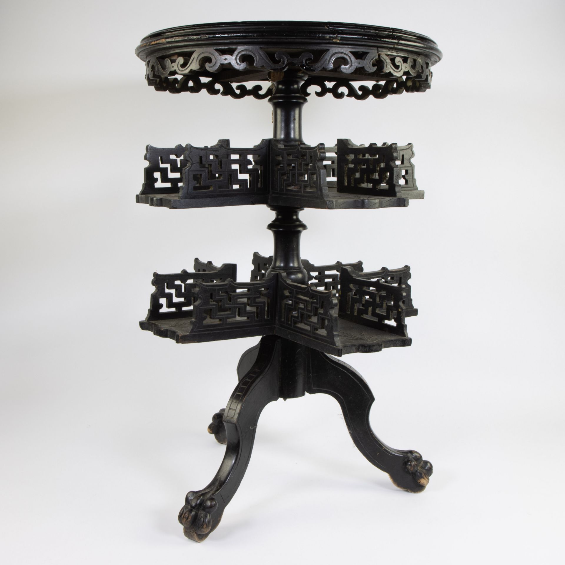 French round table with revolving book stand In the style of Gabriel Viardot, circa 1900 - Bild 3 aus 5