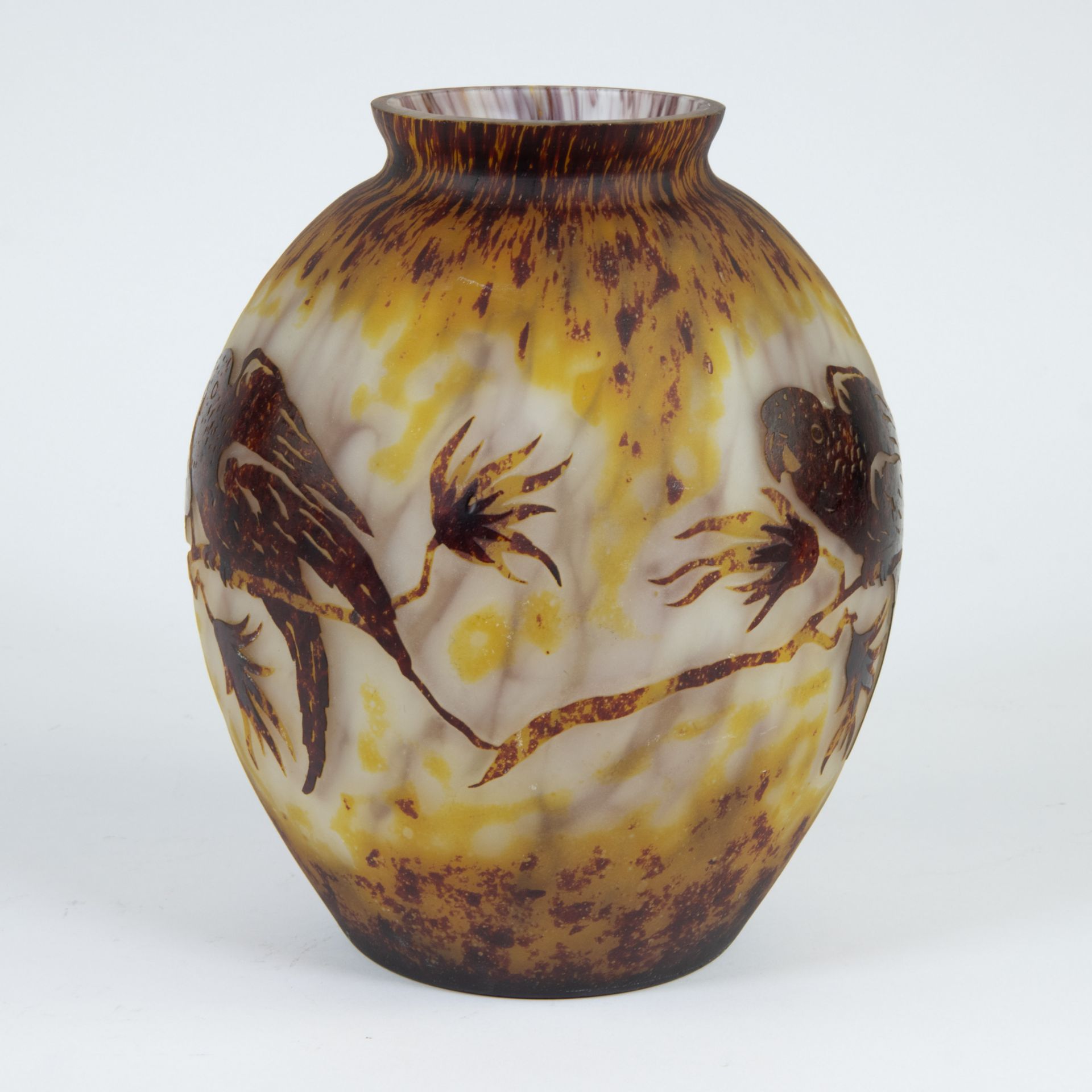 French Art Deco cameo glass vase with parrot decor, probably Le verre Français - Schneider (Charder) - Bild 3 aus 6