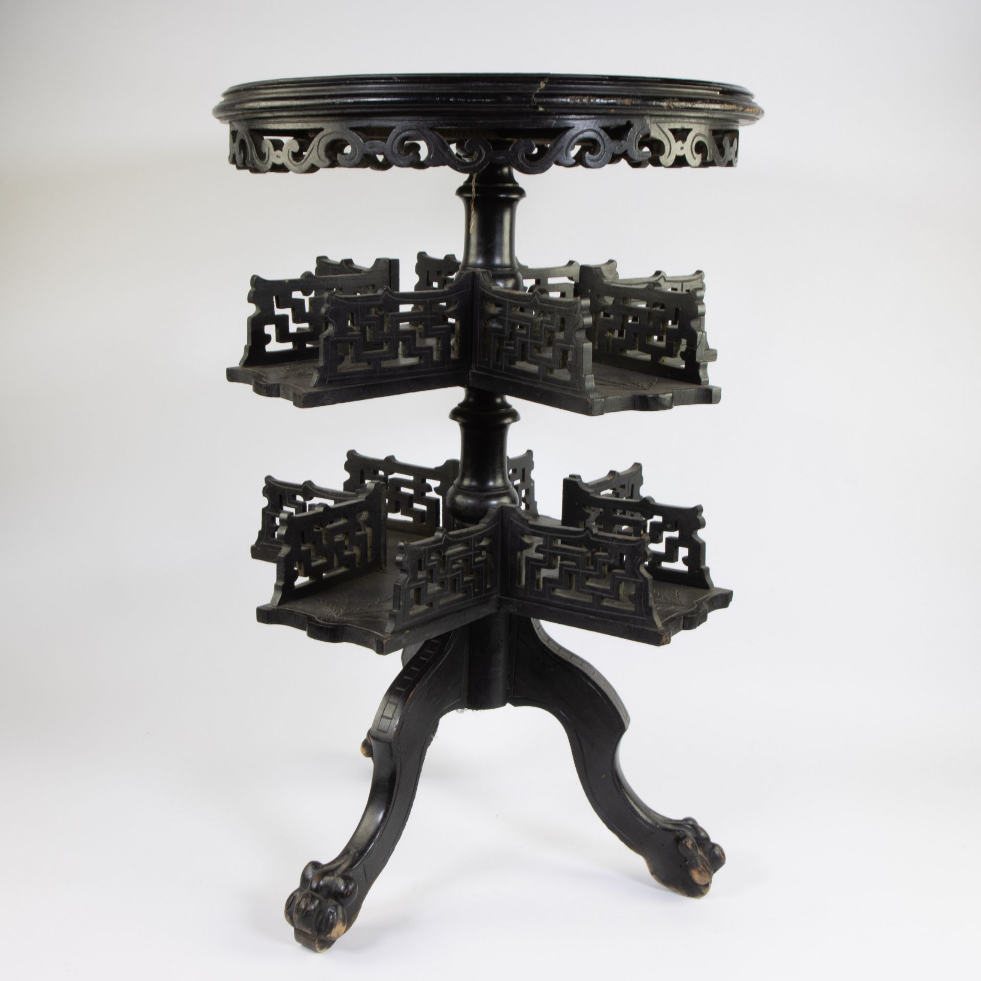 French round table with revolving book stand In the style of Gabriel Viardot, circa 1900 - Bild 2 aus 5