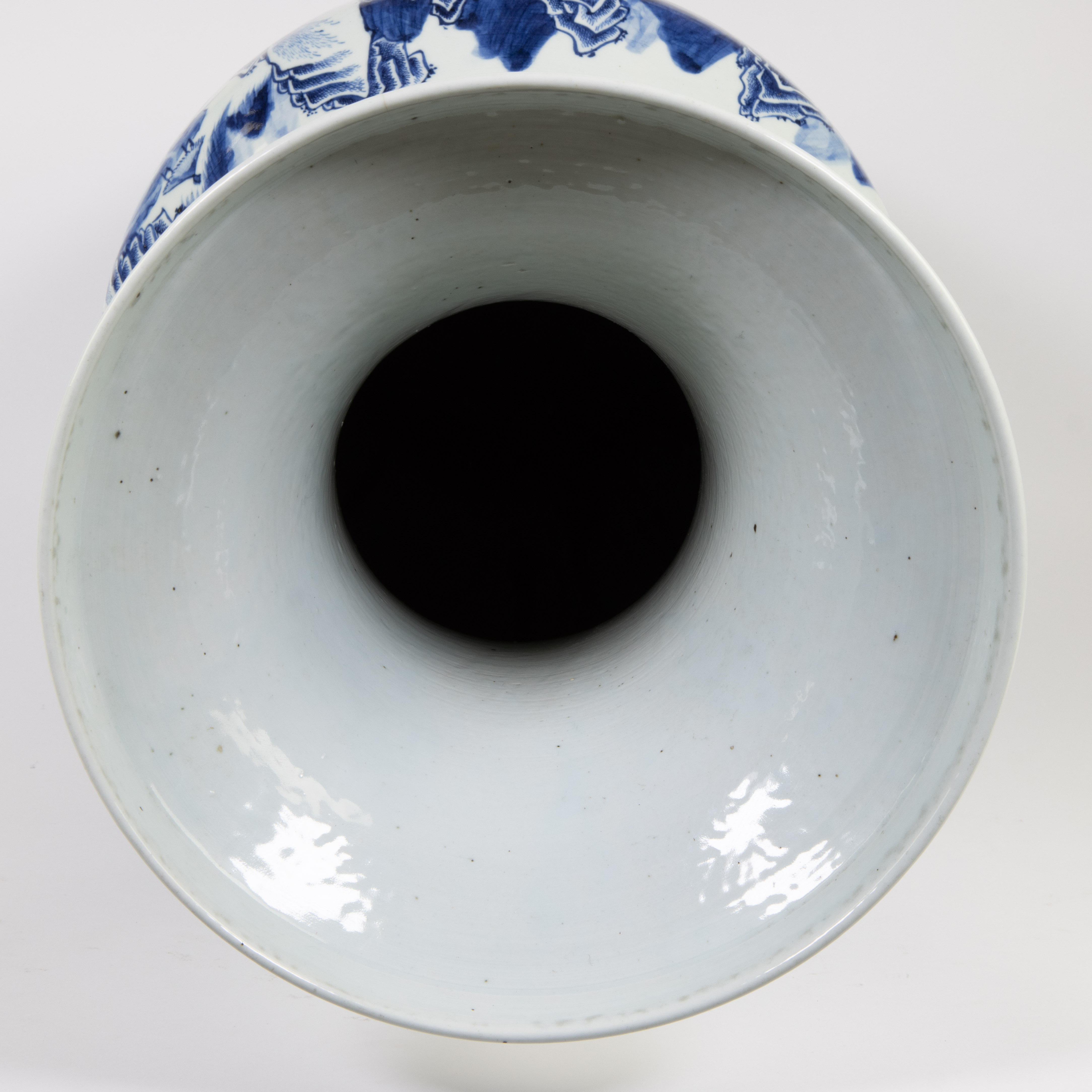 Large Chinese vase blue/white with floral mountain decor, late 19th century - Image 6 of 8
