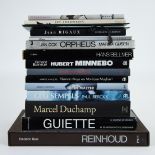 Collection of art books oa Reinhoud, Guiette, Duchamp, Minnebo, geo Sempels