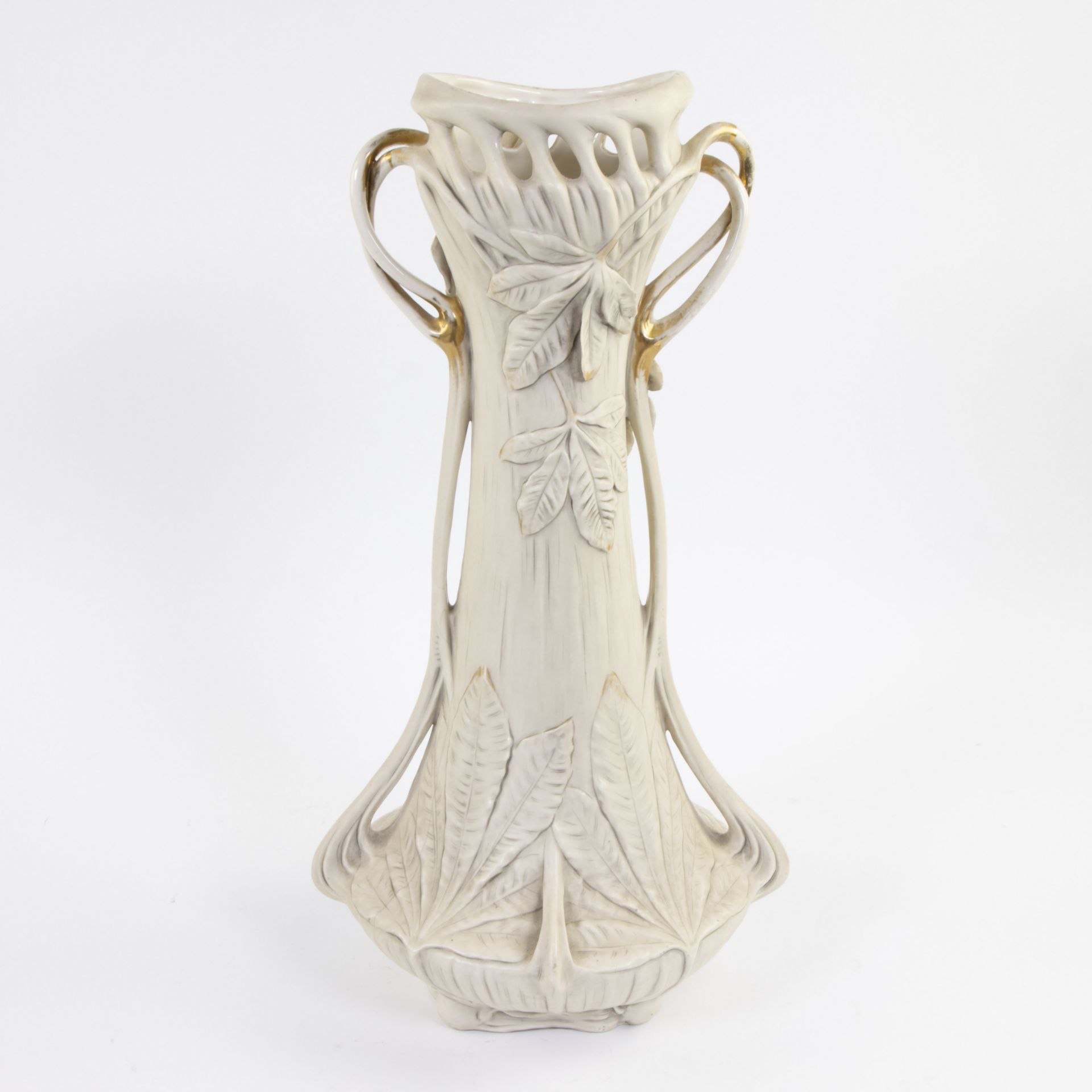 Naturalistic floral Art Nouveau ROYAL DUX vase with handles, marked - Image 3 of 5