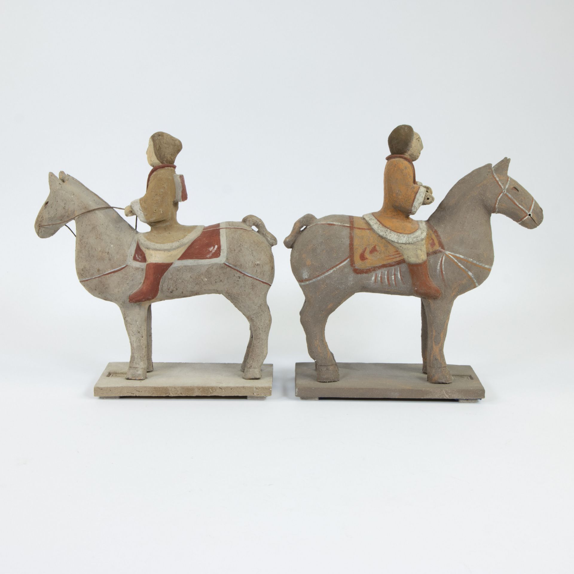 Collection of 2 terracotta horses with rider, contemporary, marked DK - Image 4 of 6