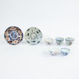 Collection of Chinese and Japanese porcelain: 2 plates and 5 cups
