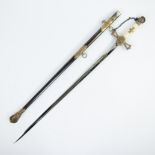 American maconic sword 19th century, on scabbard 'IN HOL SIGNO VINCES', grip in bone, on blade maker