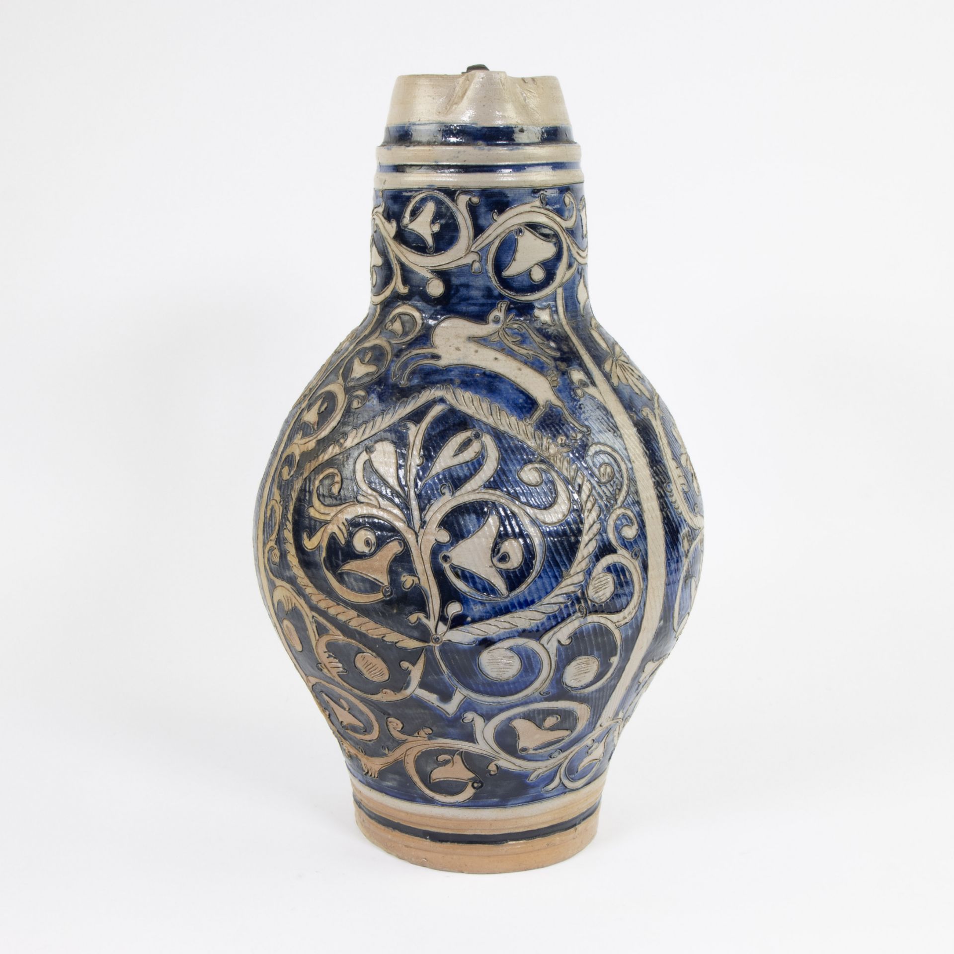 Stoneware jug, German, Westerwald 18th century - Image 2 of 6