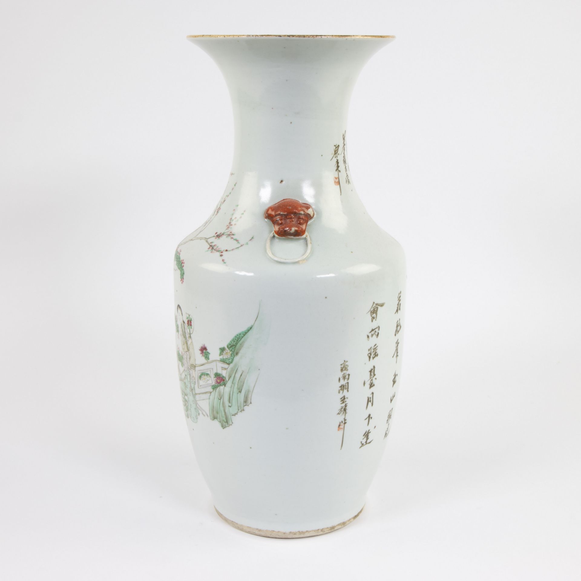 Chinese vase famille rose with red Pho dogs, 19th century - Image 2 of 6