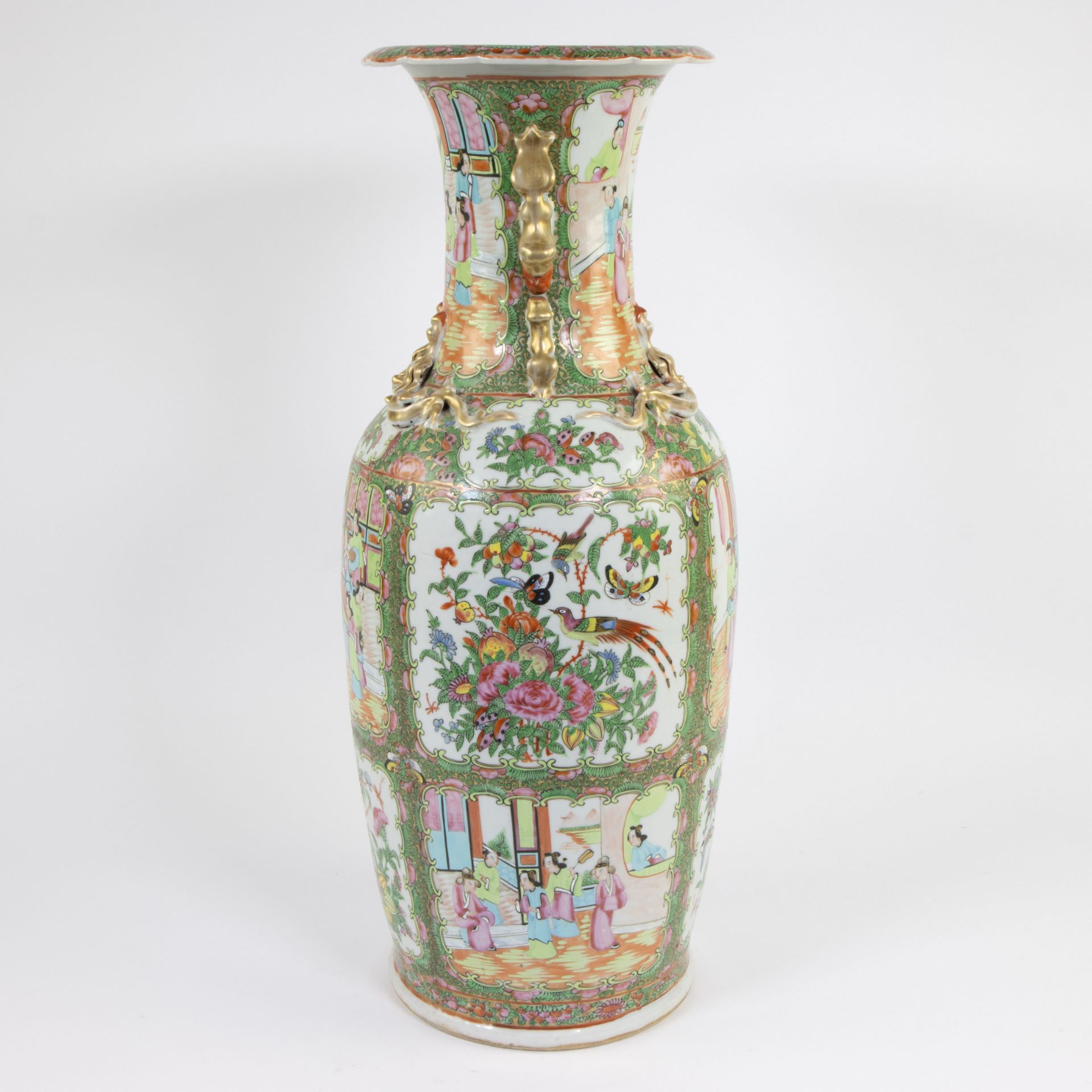 Chinese canton vase famille rose, 19th century - Image 2 of 6