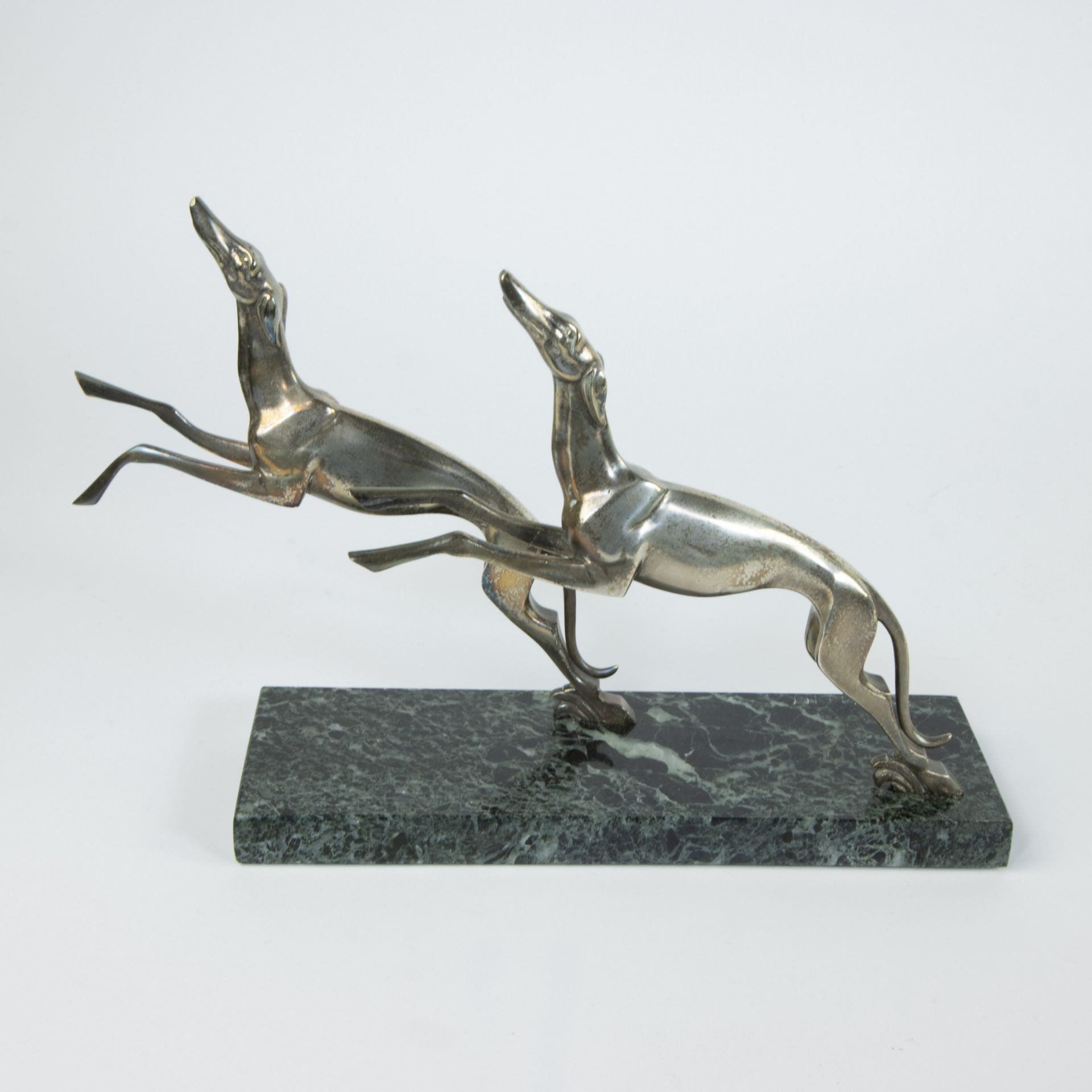 Jacques LIMOUSIN, 2 bronze greyhounds on marble base, signed - Image 2 of 6