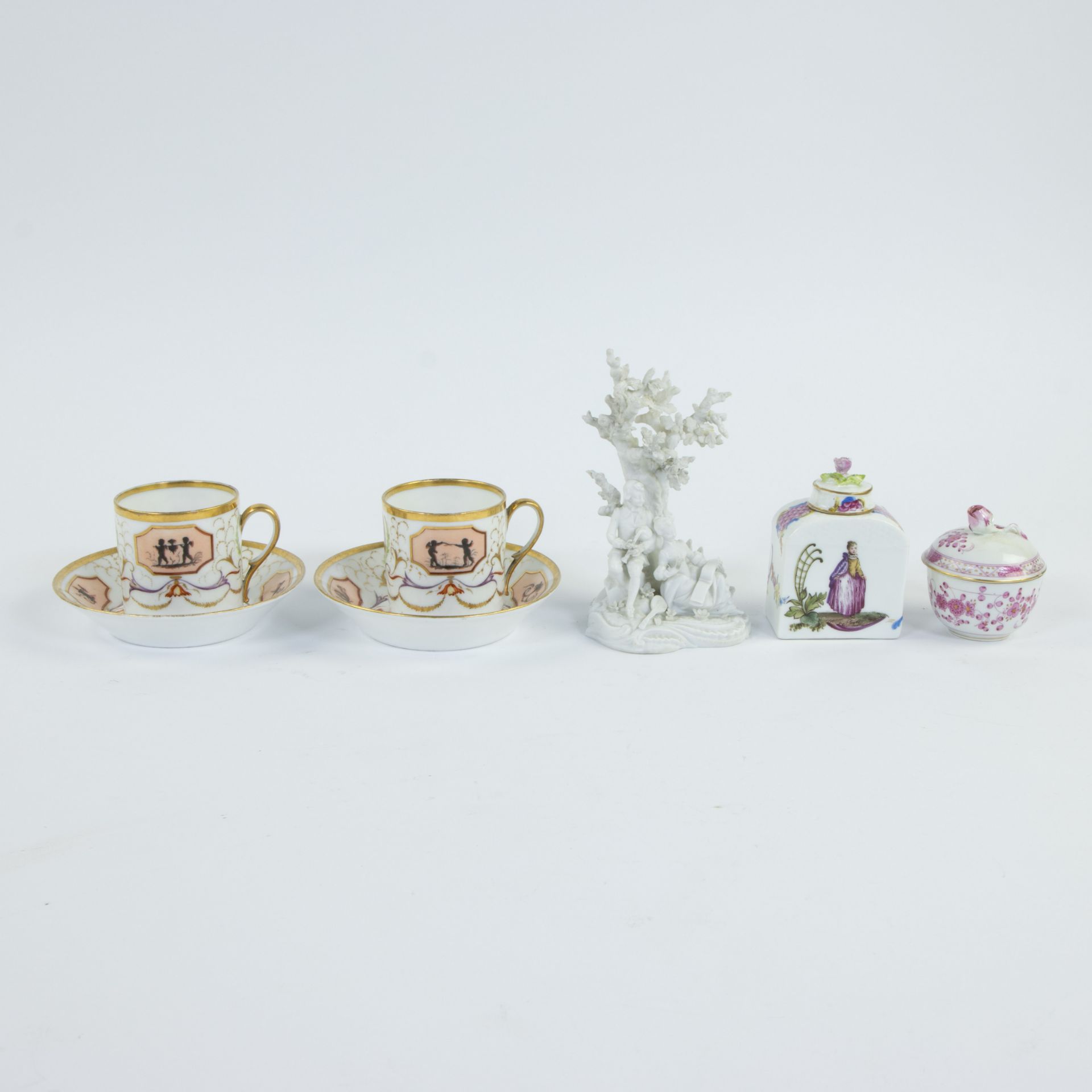 Collection of porcelain: 2 cups early 19th century Paris, tea caddy Meissen 18th century, pastoral g