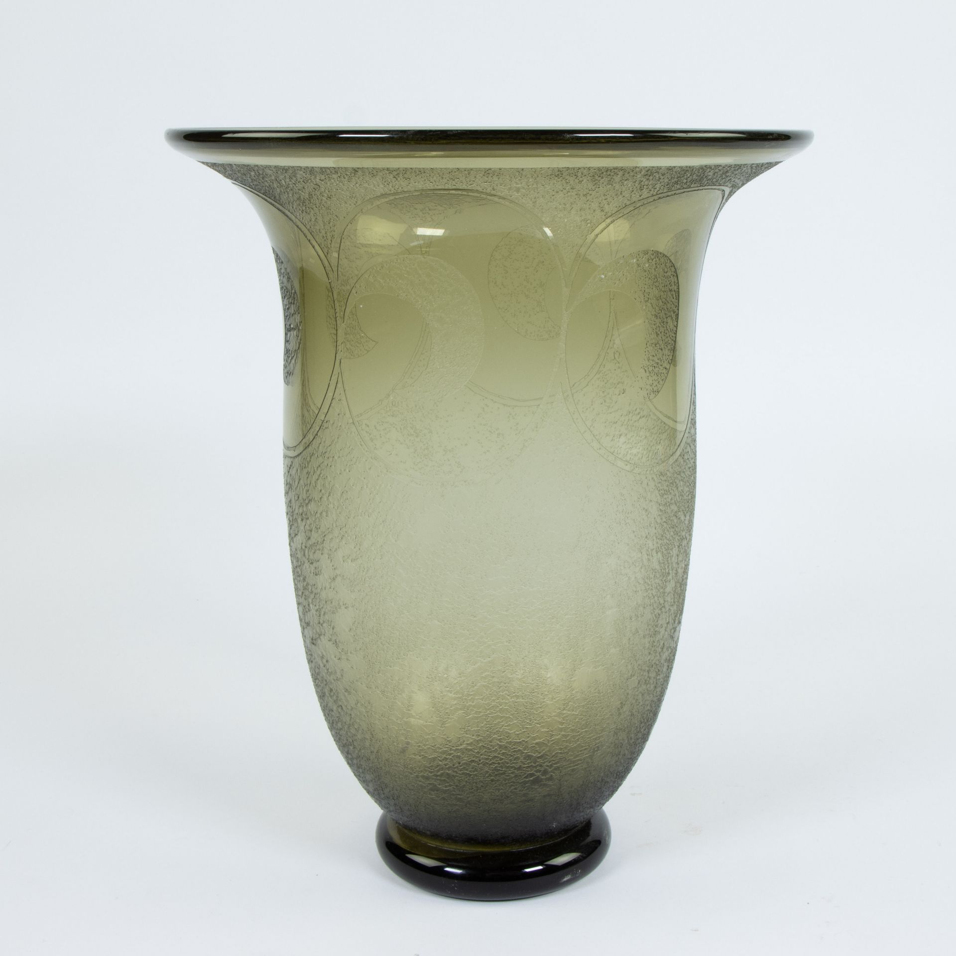 Art Deco vase - Smoked glass - France, circa 1920/1940 - Image 3 of 6