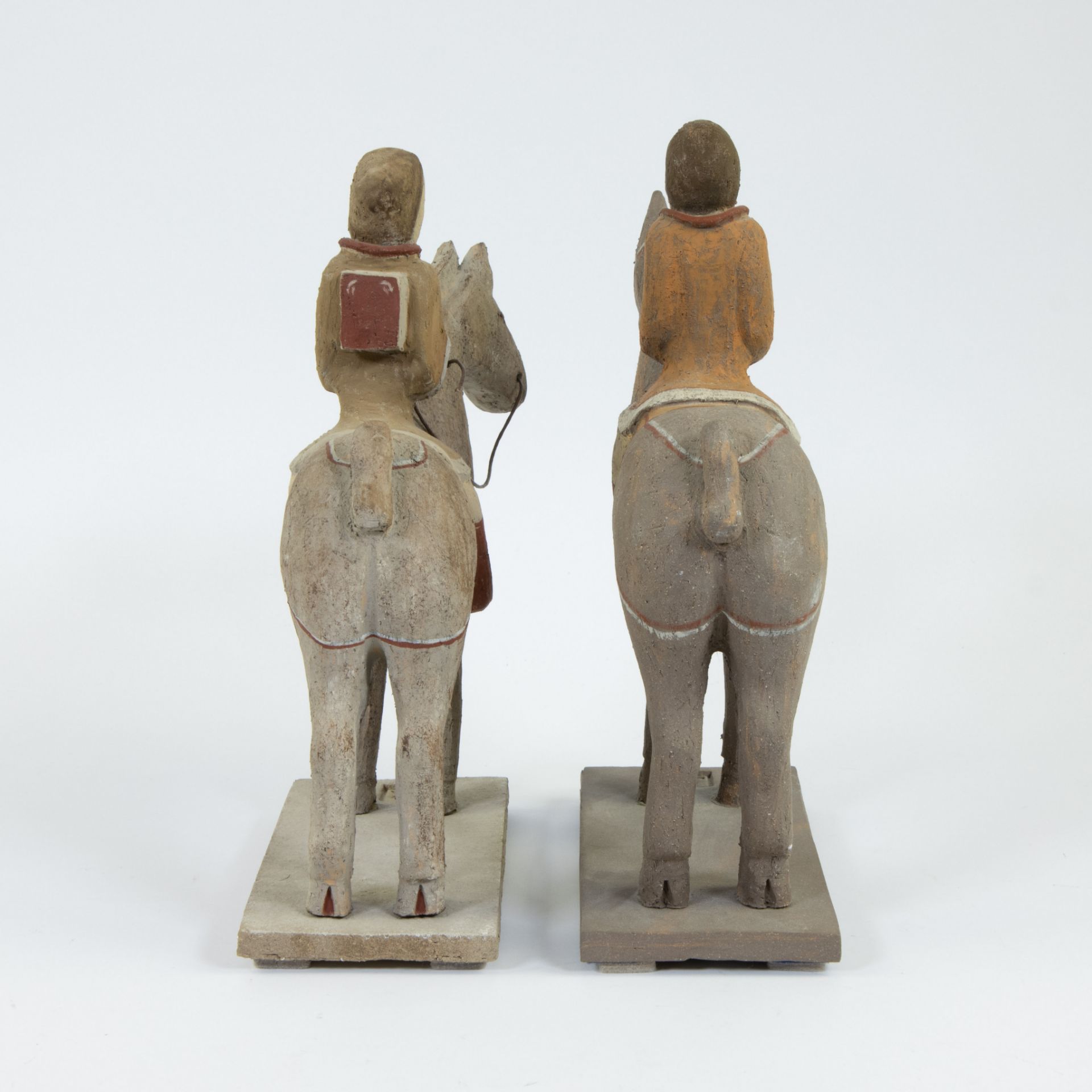 Collection of 2 terracotta horses with rider, contemporary, marked DK - Image 3 of 6