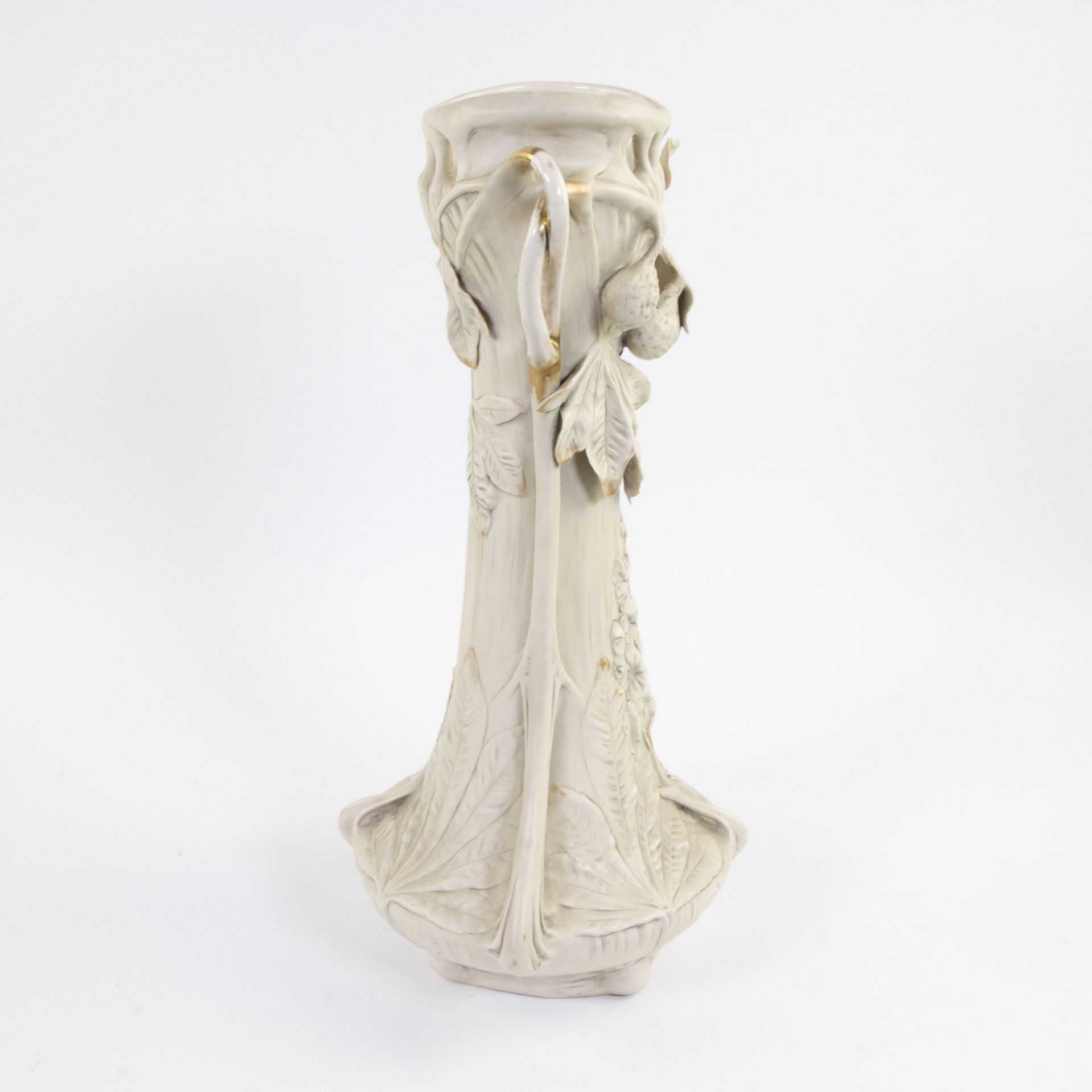 Naturalistic floral Art Nouveau ROYAL DUX vase with handles, marked - Image 4 of 5