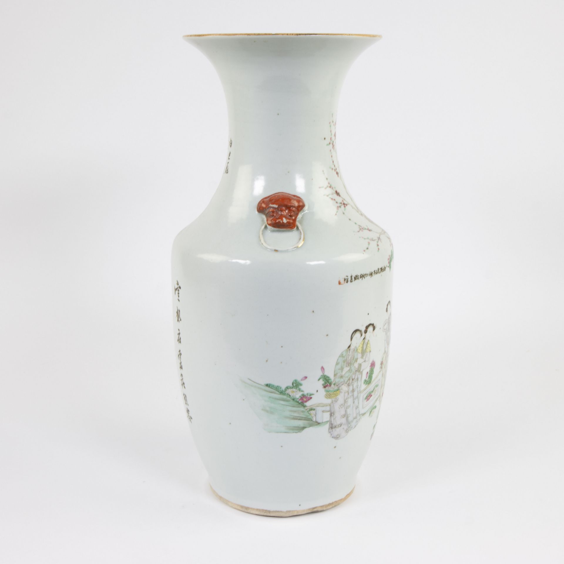 Chinese vase famille rose with red Pho dogs, 19th century - Image 4 of 6