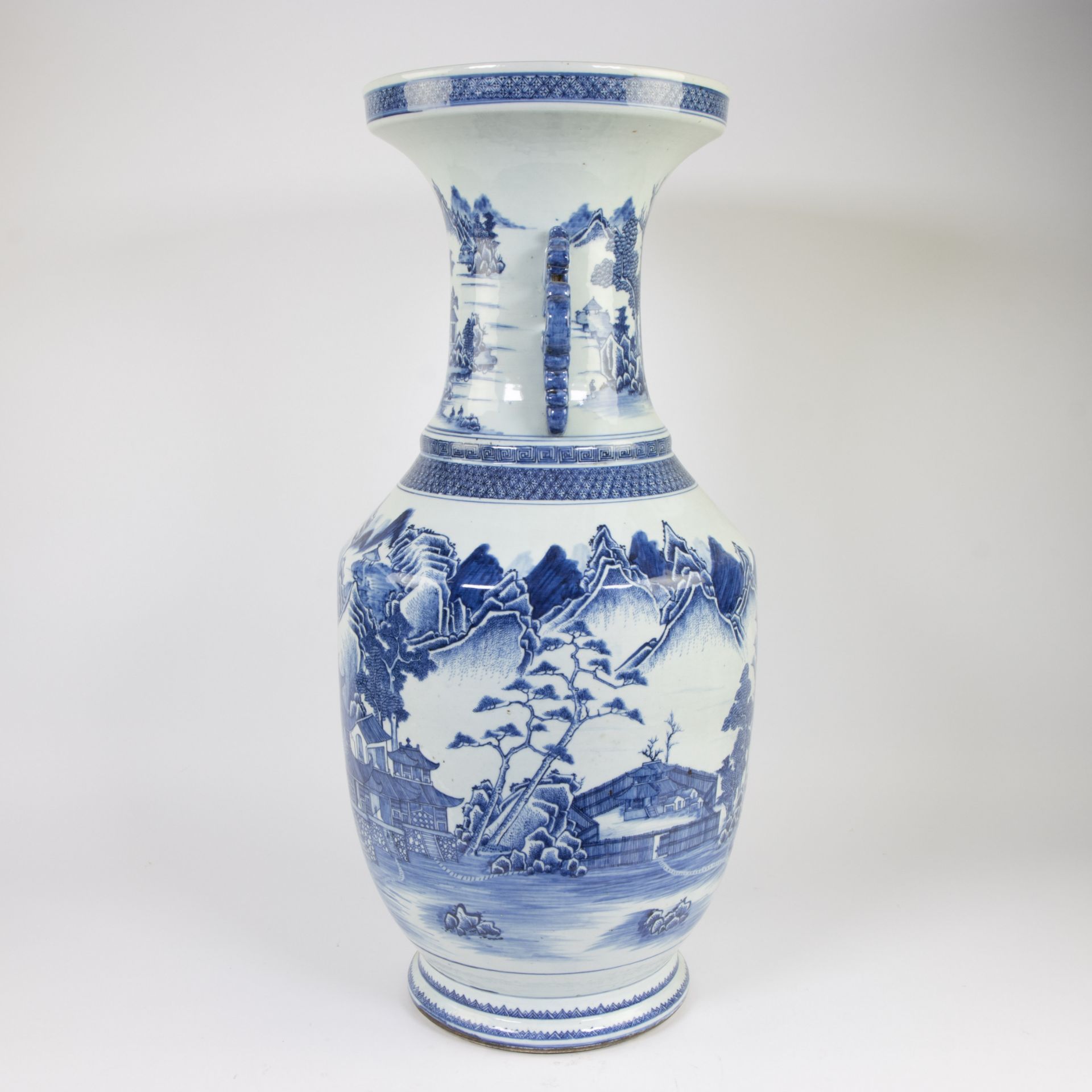 Large Chinese vase blue/white with floral mountain decor, late 19th century - Image 2 of 8