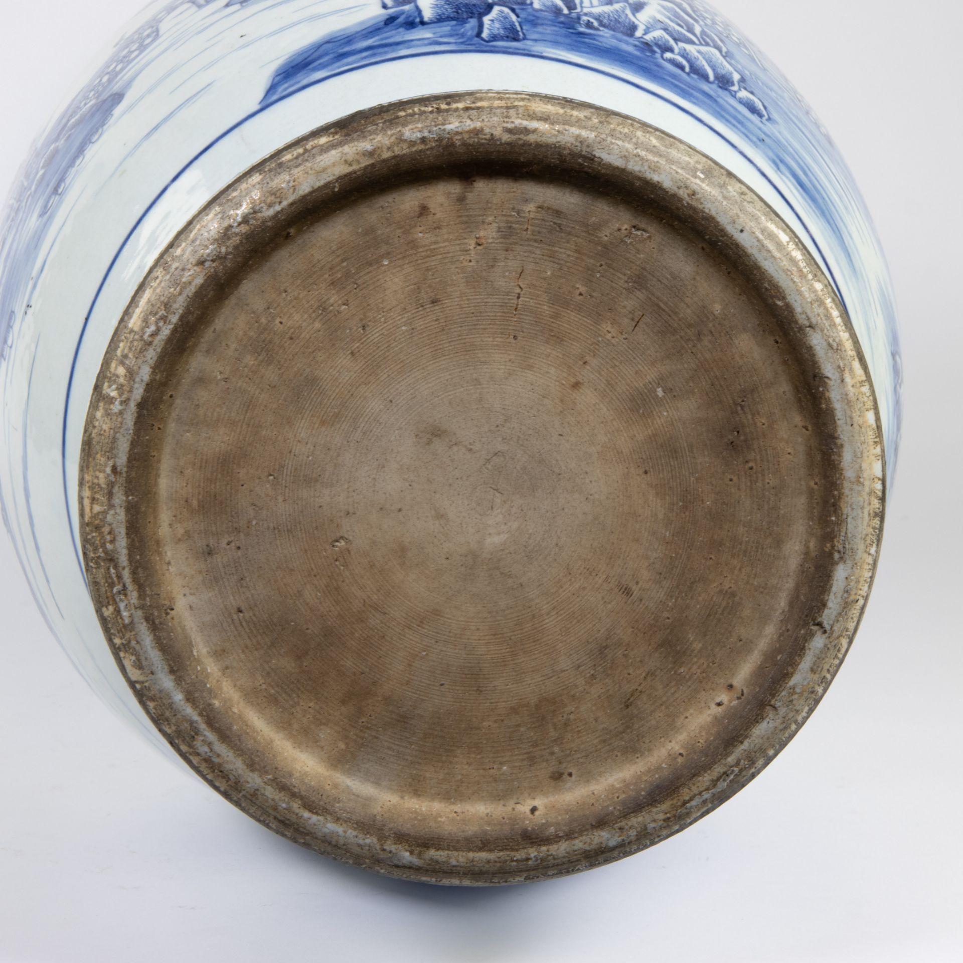 Large Chinese vase blue/white with floral mountain decor, late 19th century - Image 5 of 8