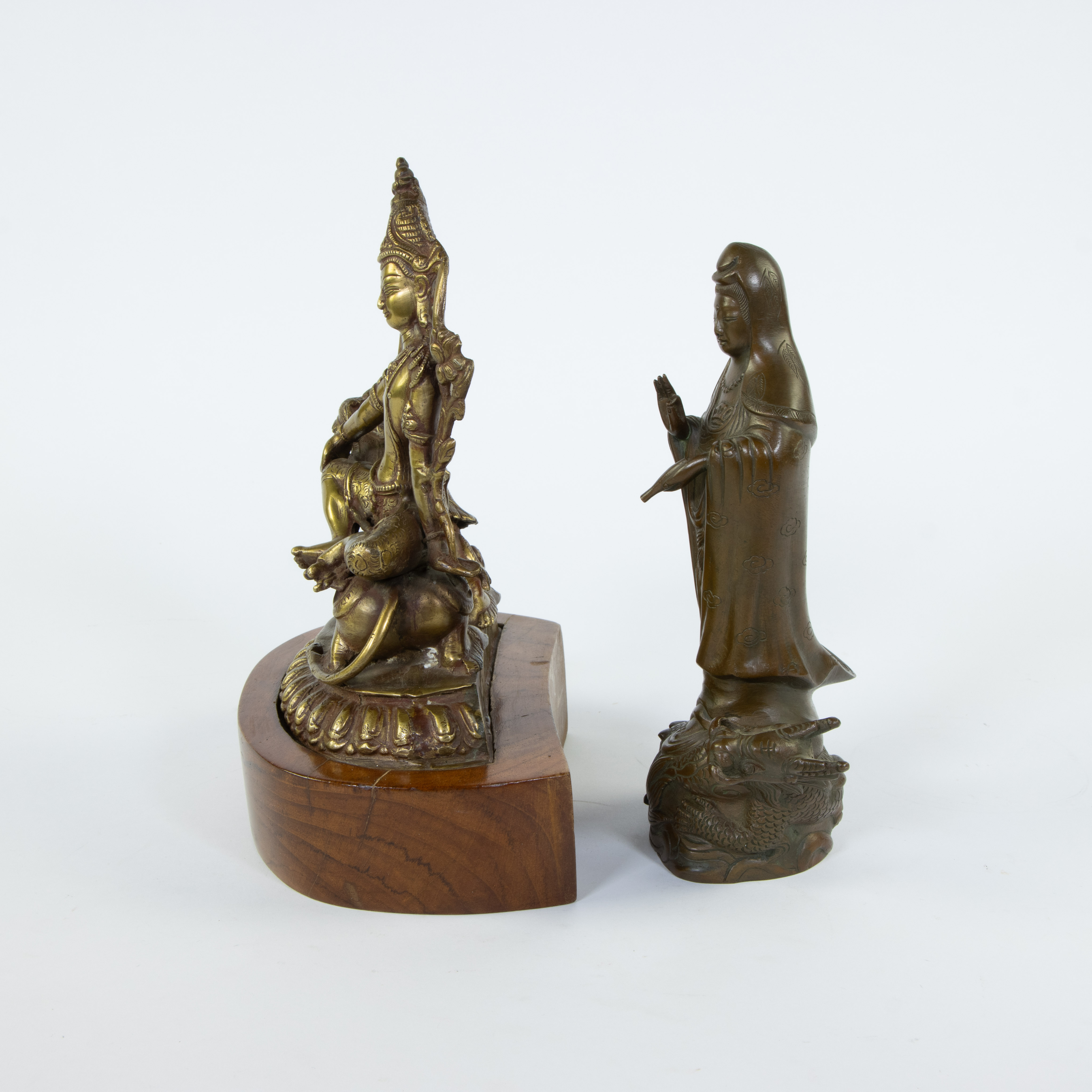 2 Asian bronze figurines - Image 2 of 4