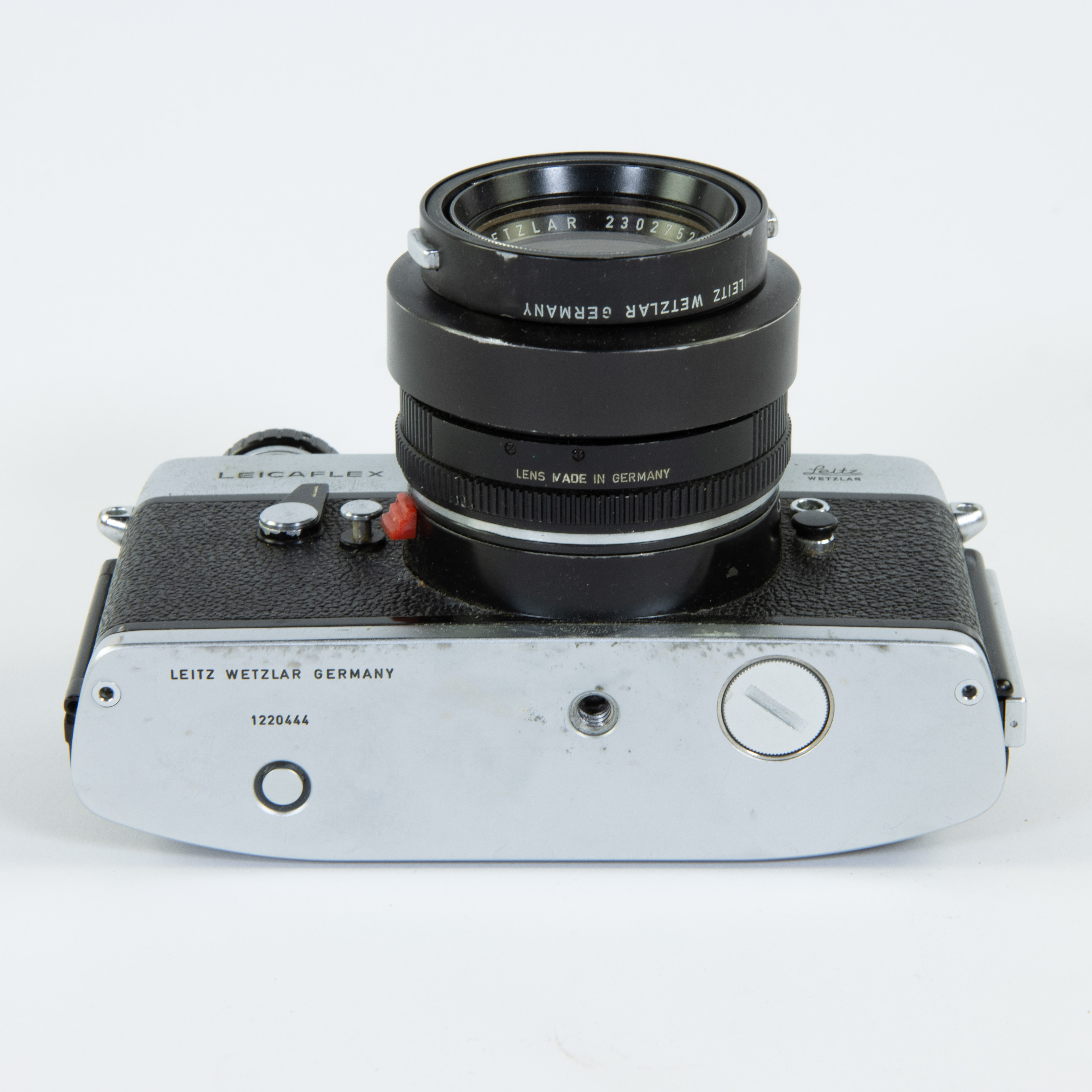 LEICAFLEX camera with accompanying telephoto lens - Image 8 of 11