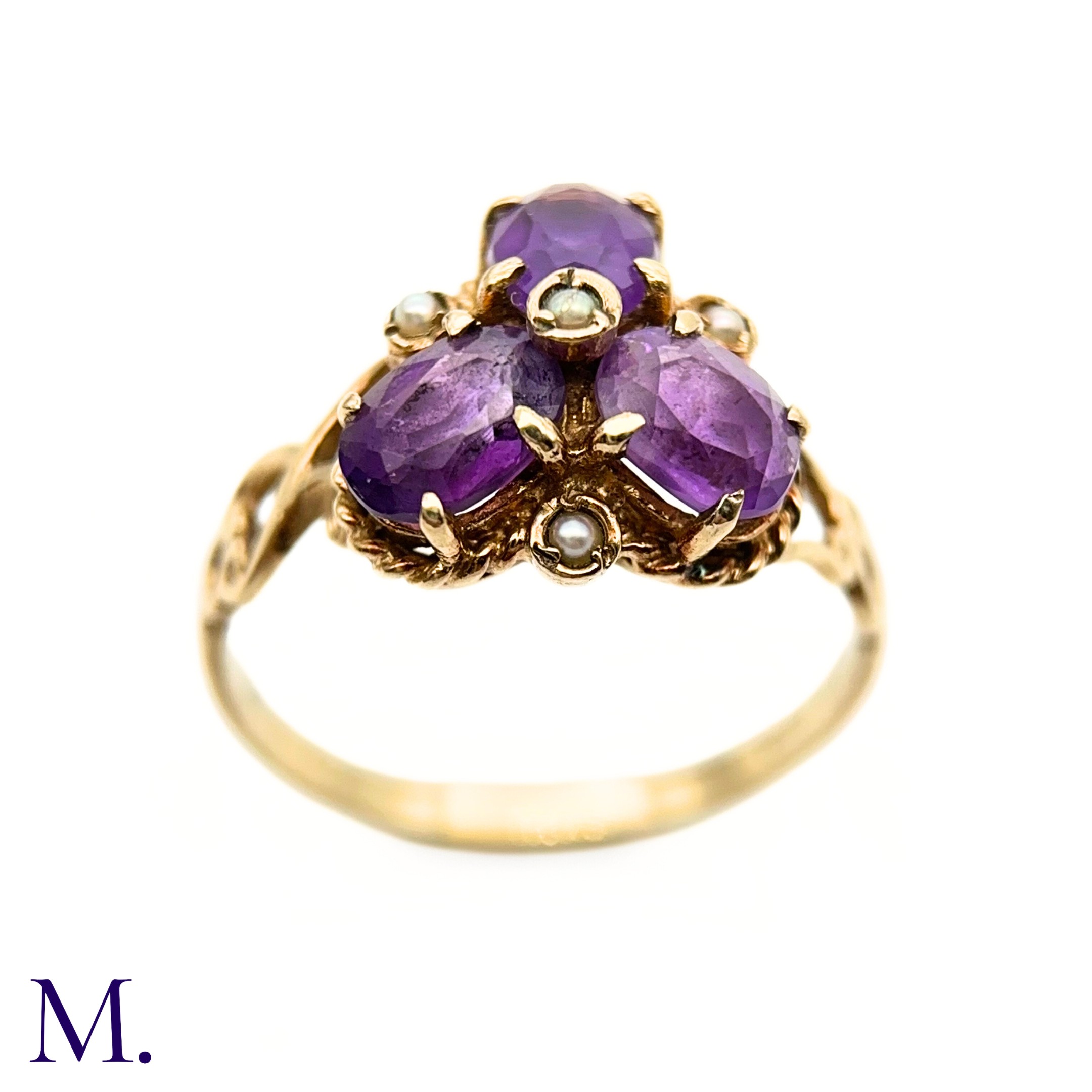 NO RESERVE - An Amethyst and Pearl Ring - Image 2 of 8