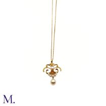 A Pearl Pendant and Chain