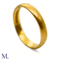 A 22ct Gold Band