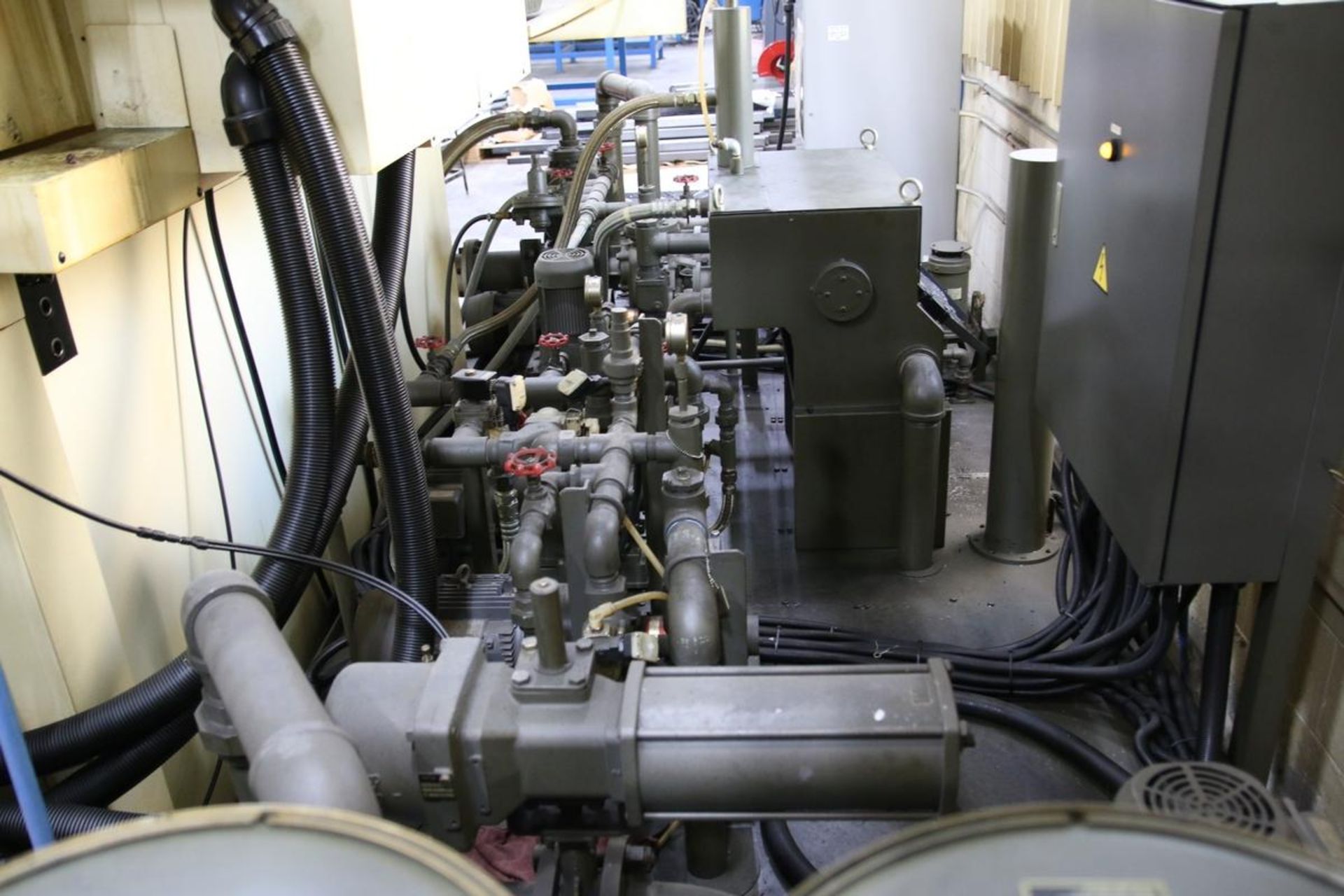 2012 Makino EDNC207S Sinker Type CNC Electric Discharge Machine - Image 12 of 24