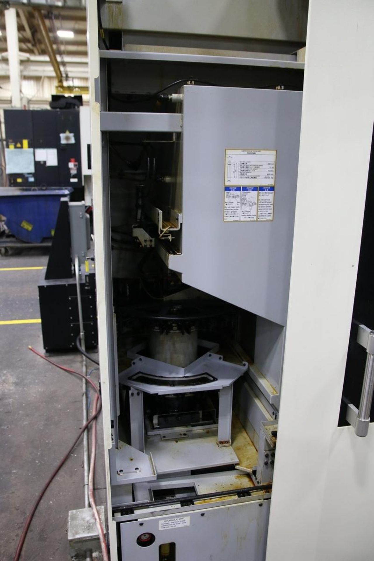 2018 Makino D200Z 5-Axis High Speed CNC Vertical Machining Center - Image 12 of 20