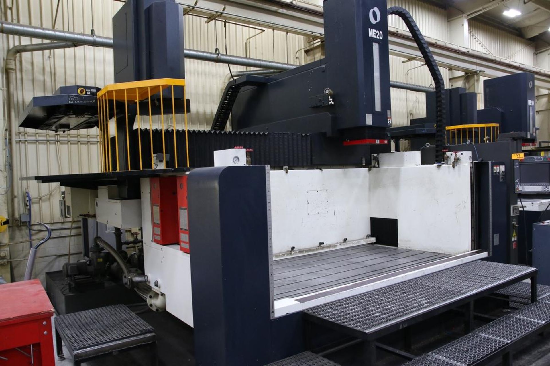 2012 Makino EDNC207S Sinker Type CNC Electric Discharge Machine - Image 4 of 24