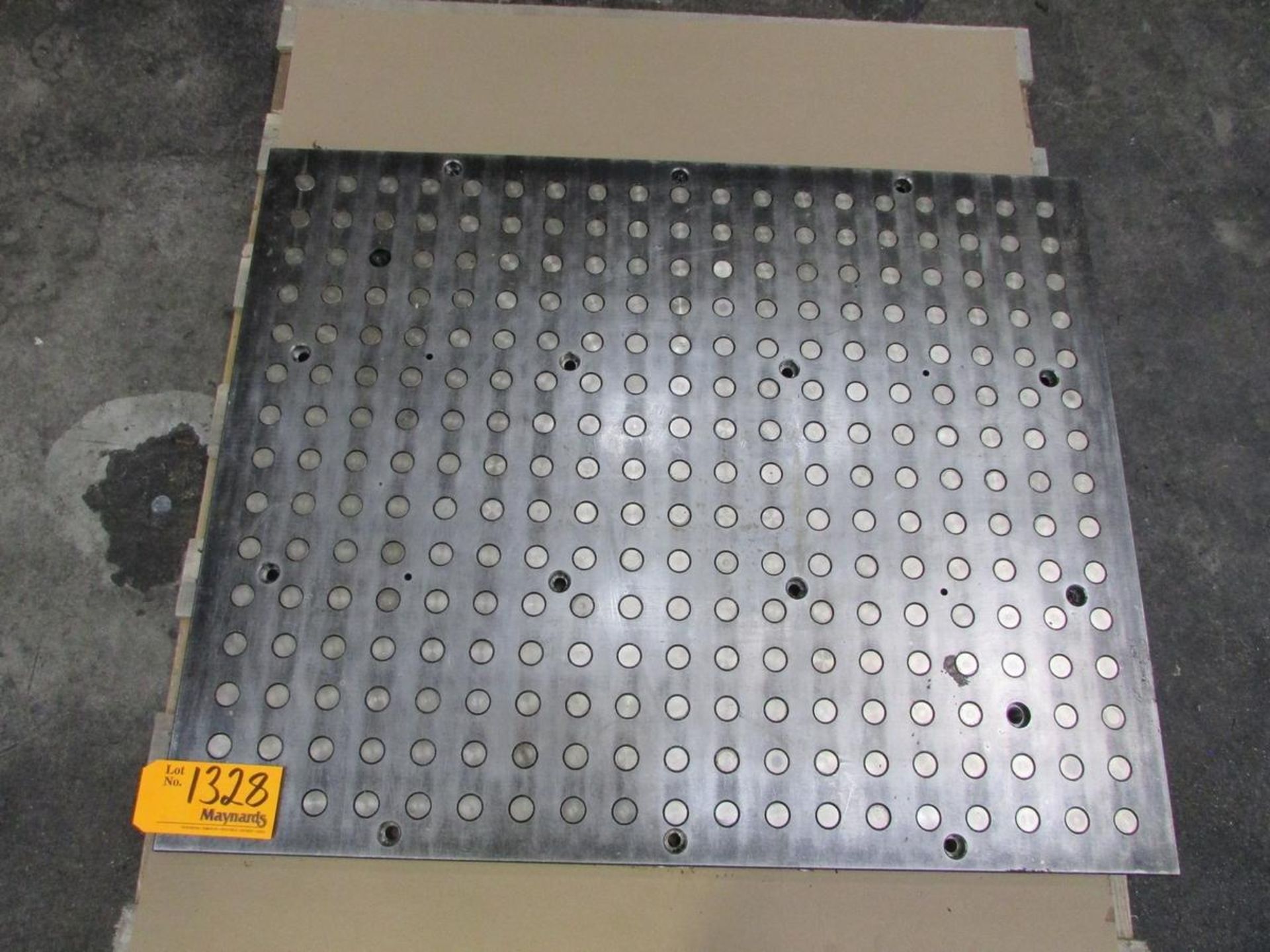 FCS 39-1/4"x31-1/2"x1-5/8" Fixture Plate - Image 2 of 3