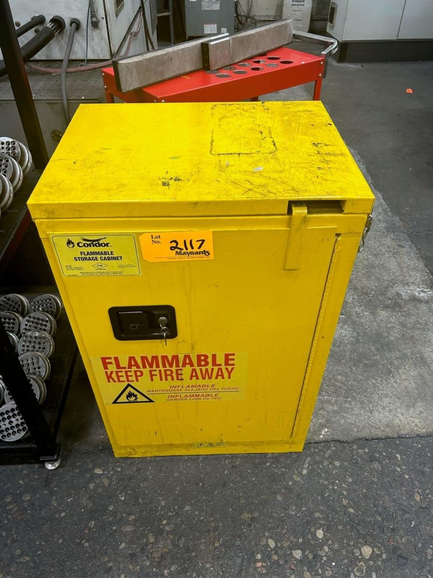Coridor Key Locked Flammable Storage Cabinet
